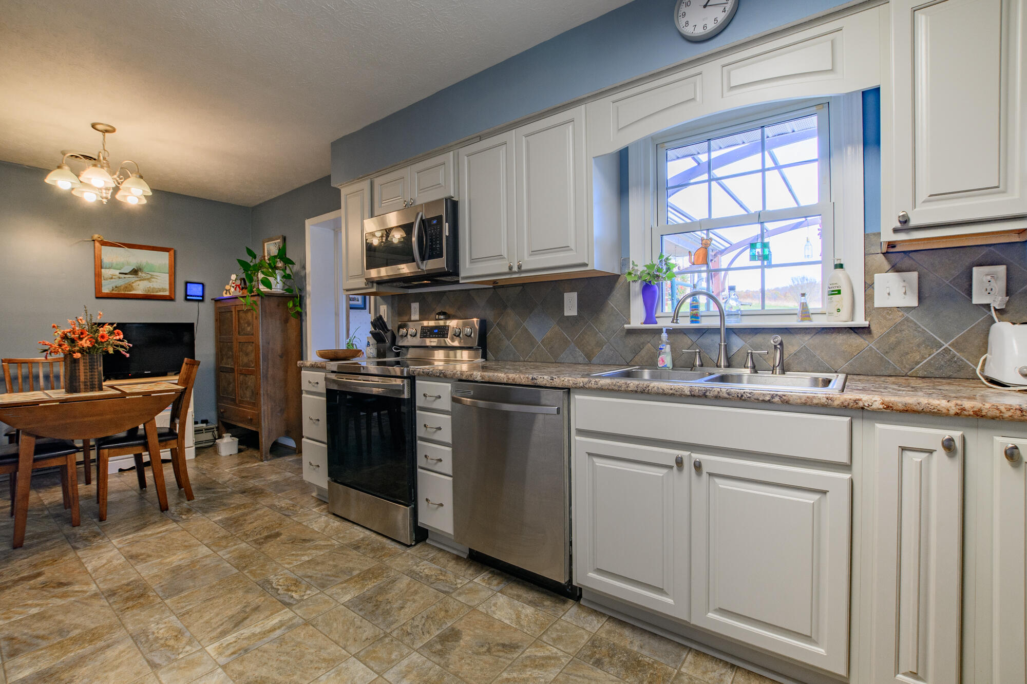 5660 Borden Grant Trl