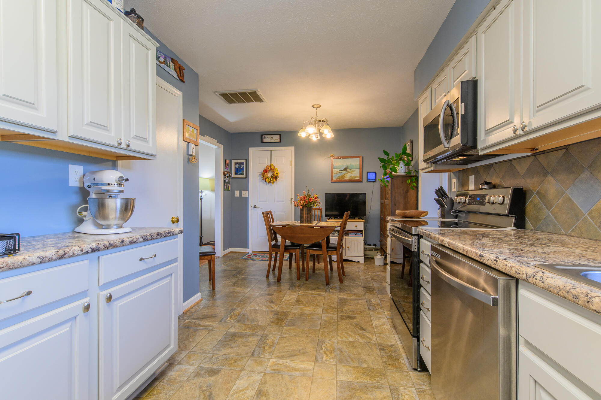 5660 Borden Grant Trl