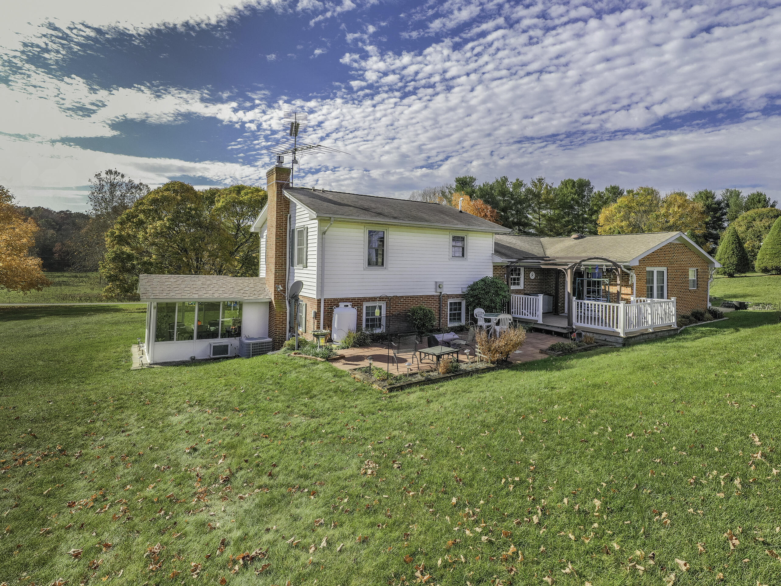 5660 Borden Grant Trl
