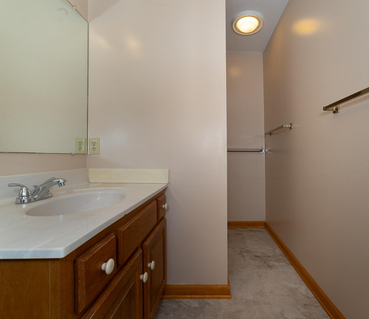 883 Collierstown Rd