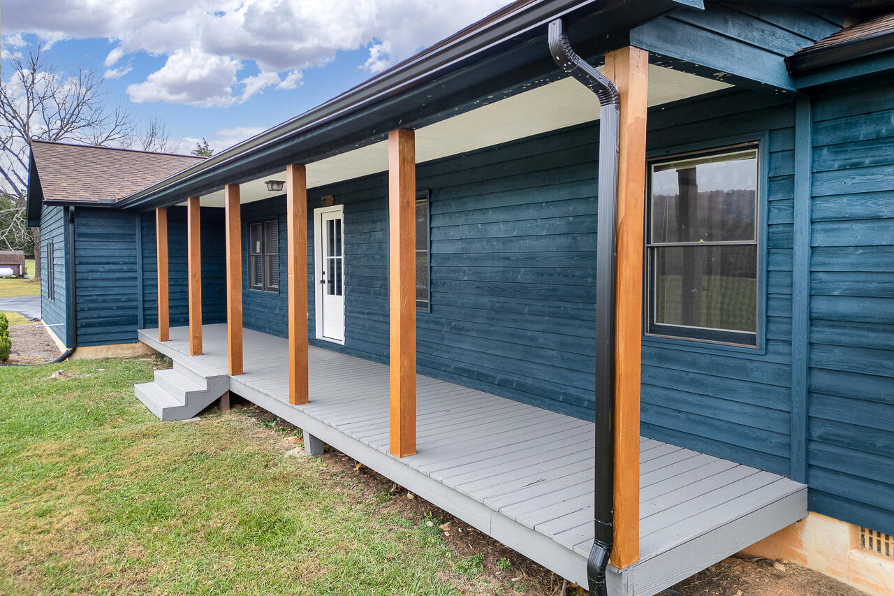 883 Collierstown Rd