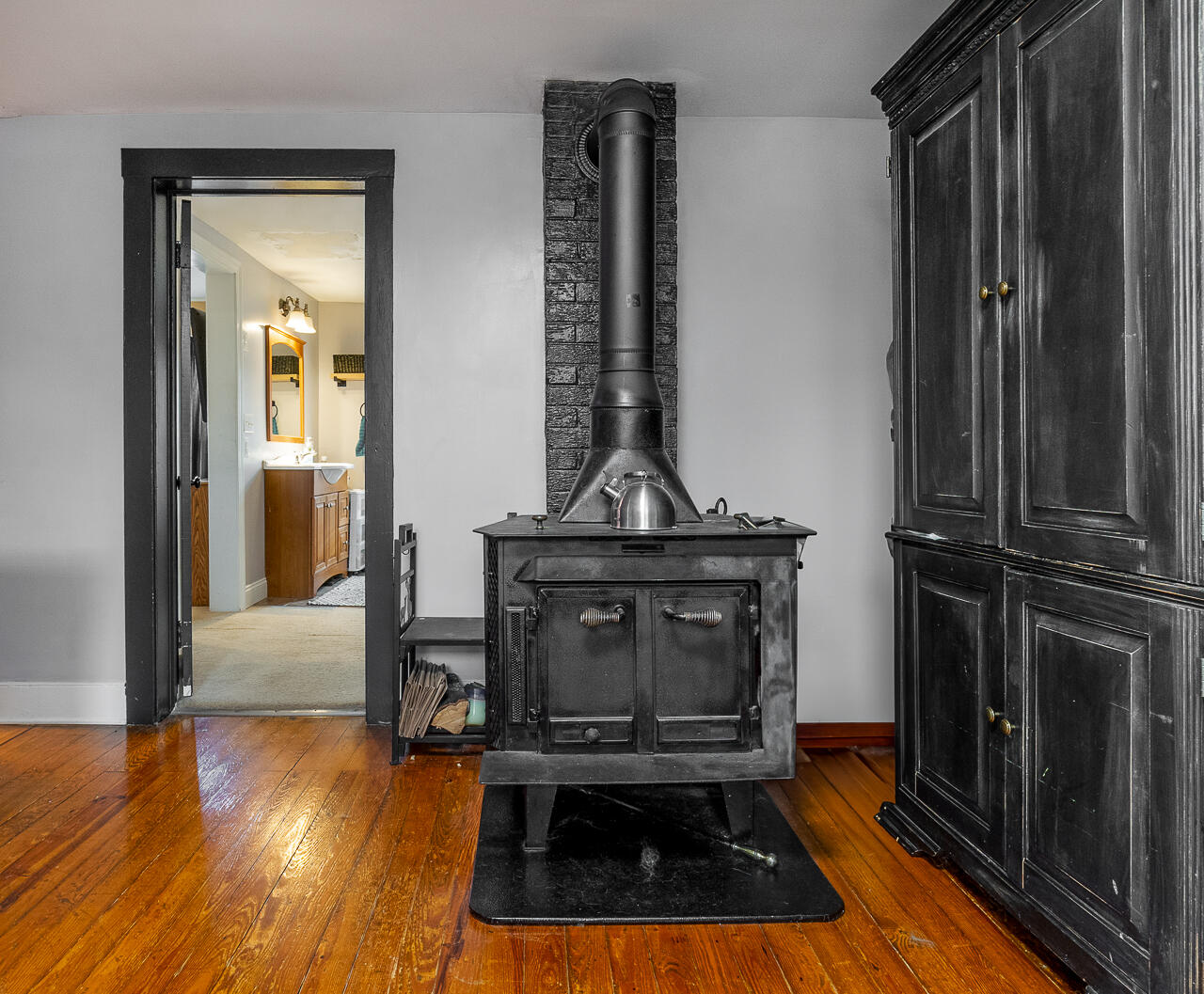 378 Flower Ln