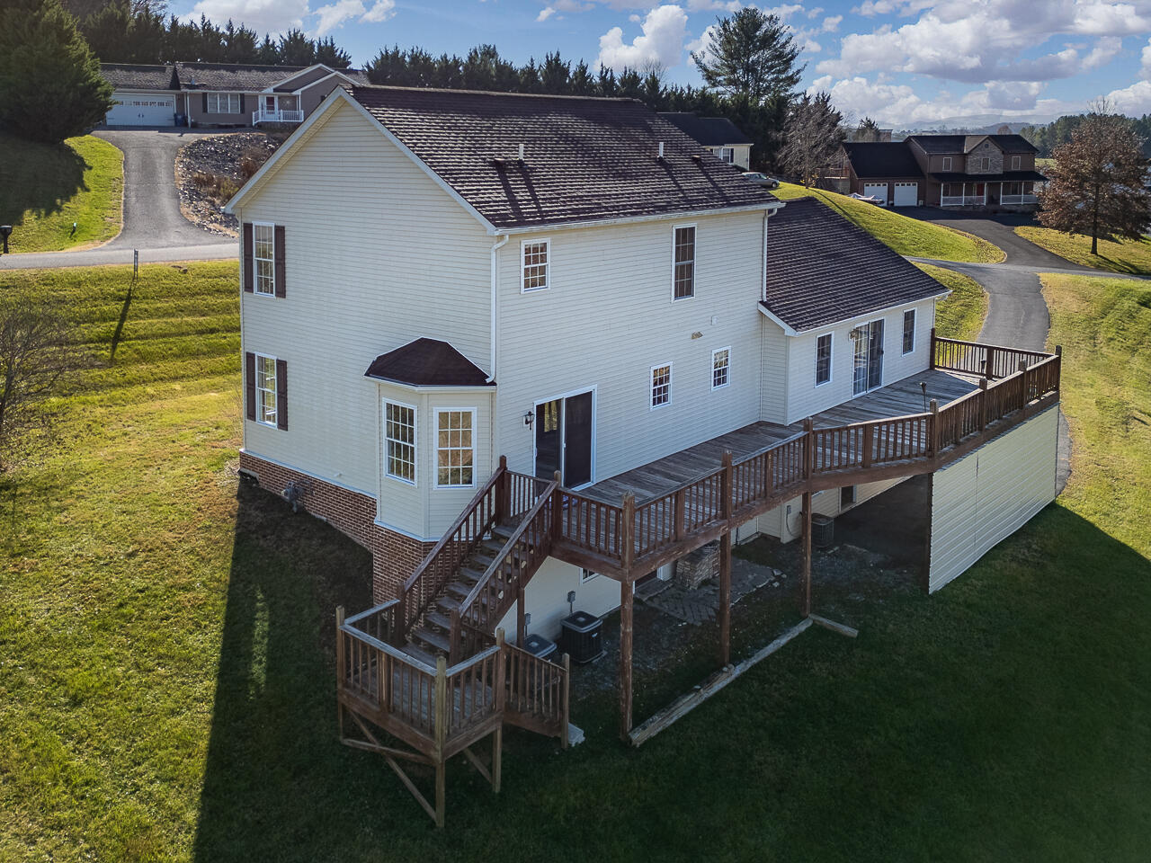 38 Mill Ct