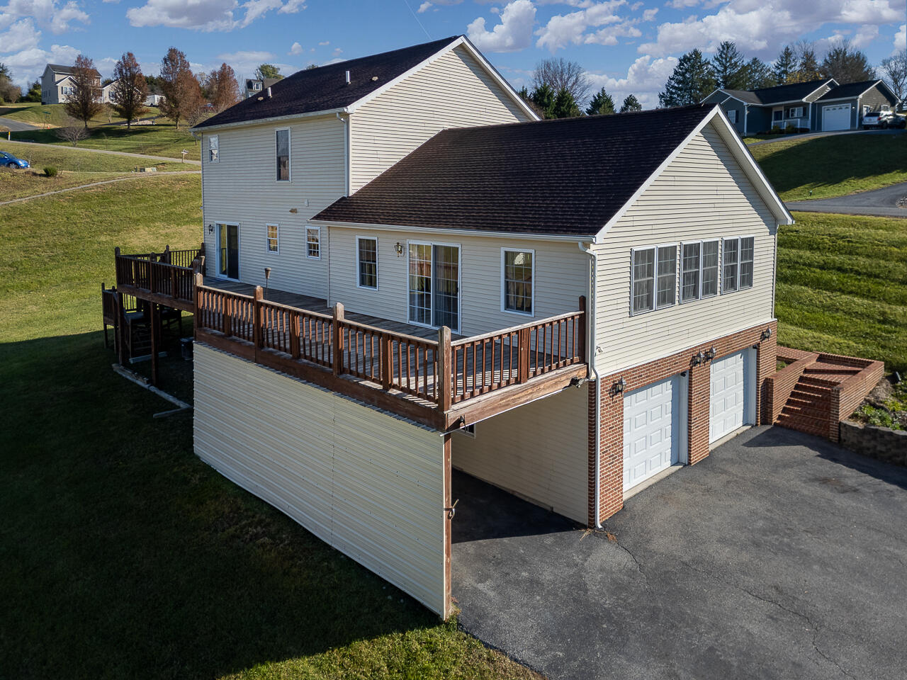 38 Mill Ct