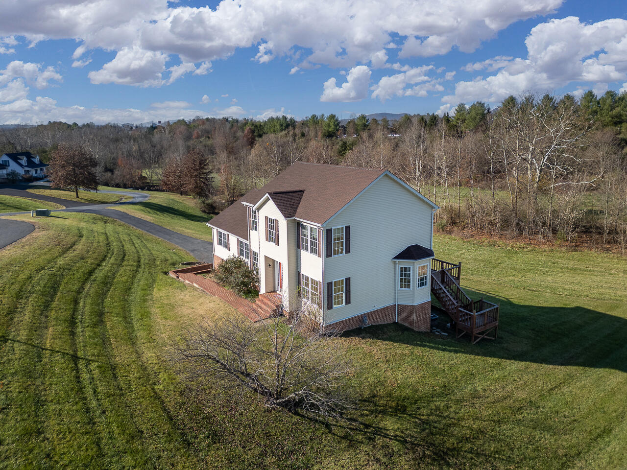 38 Mill Ct
