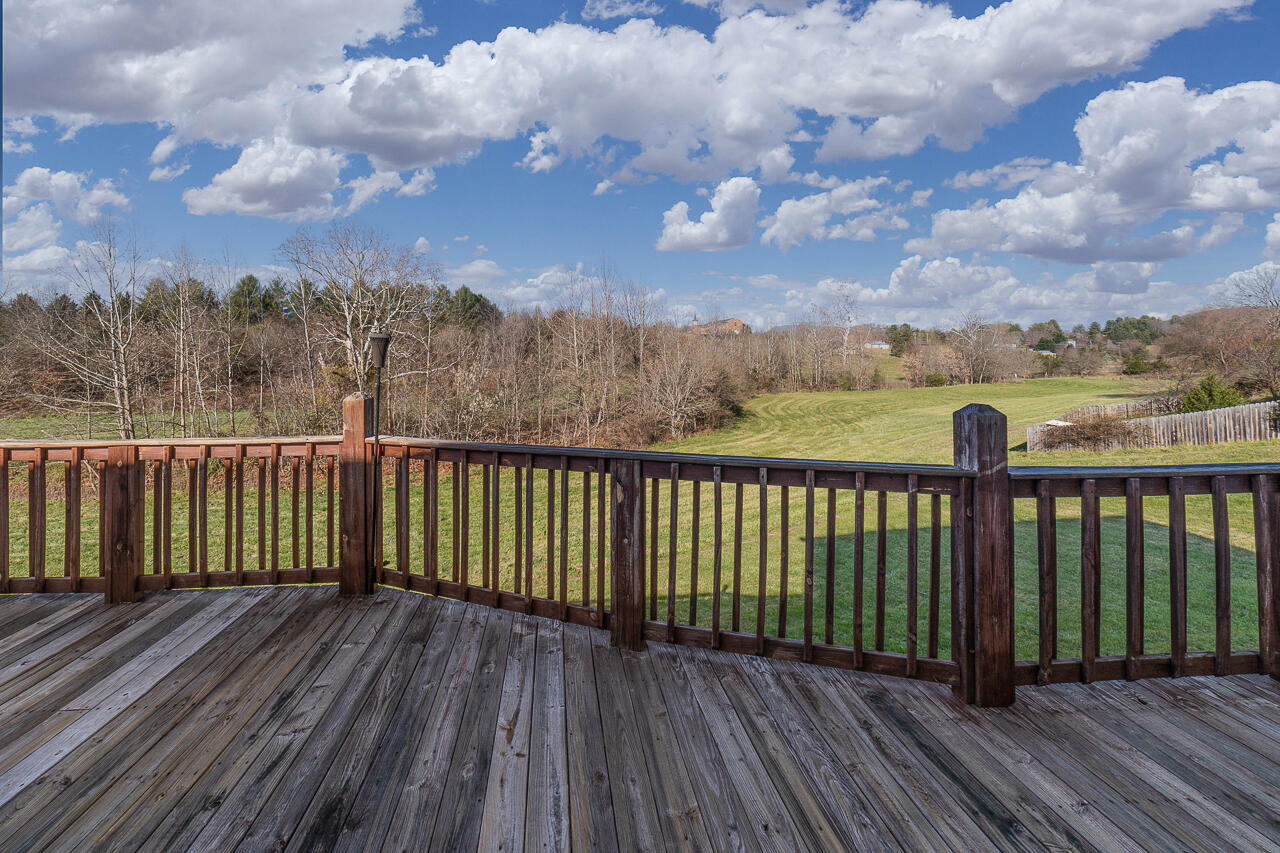 38 Mill Ct