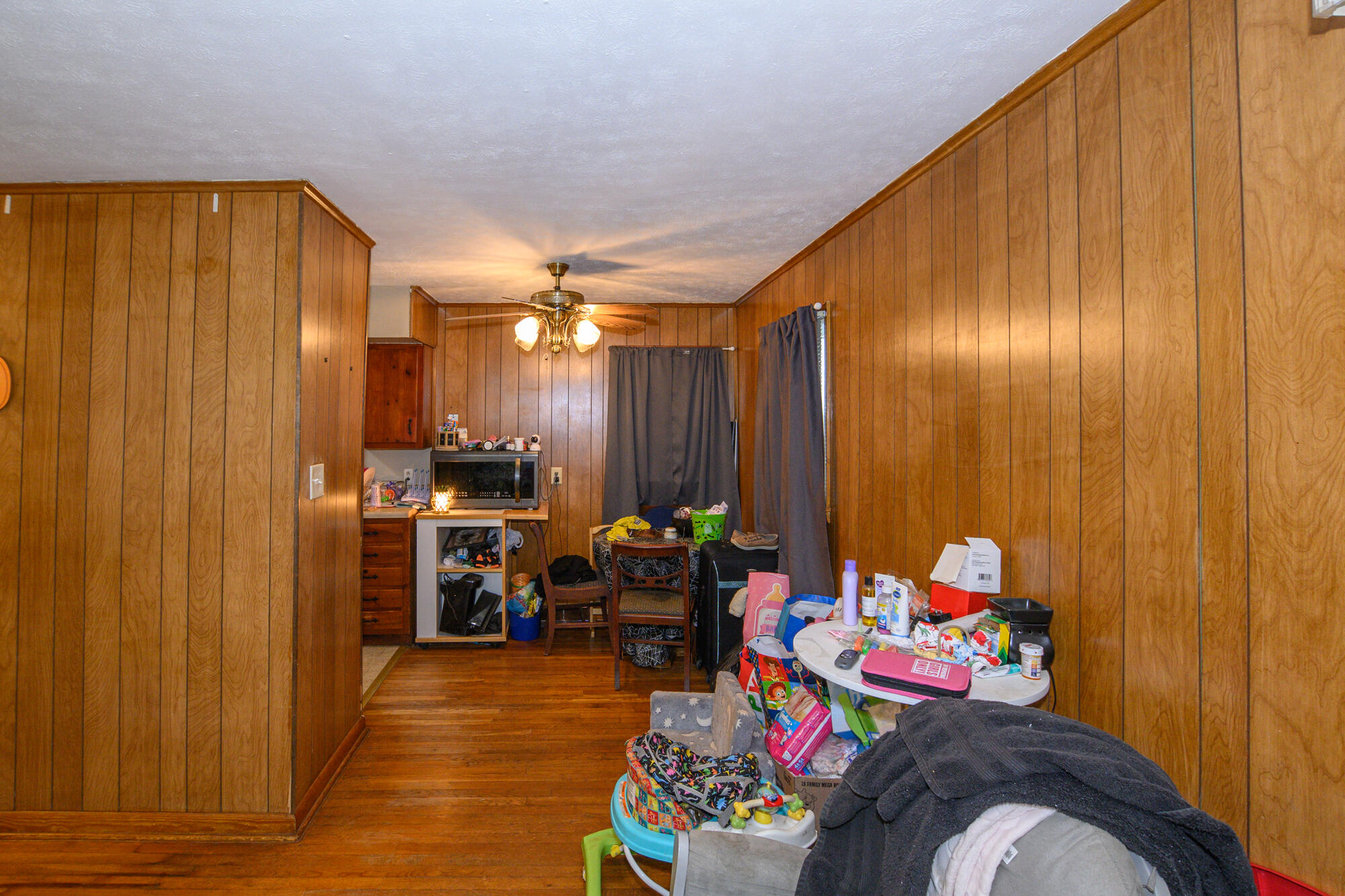 1952 Spruce Ave