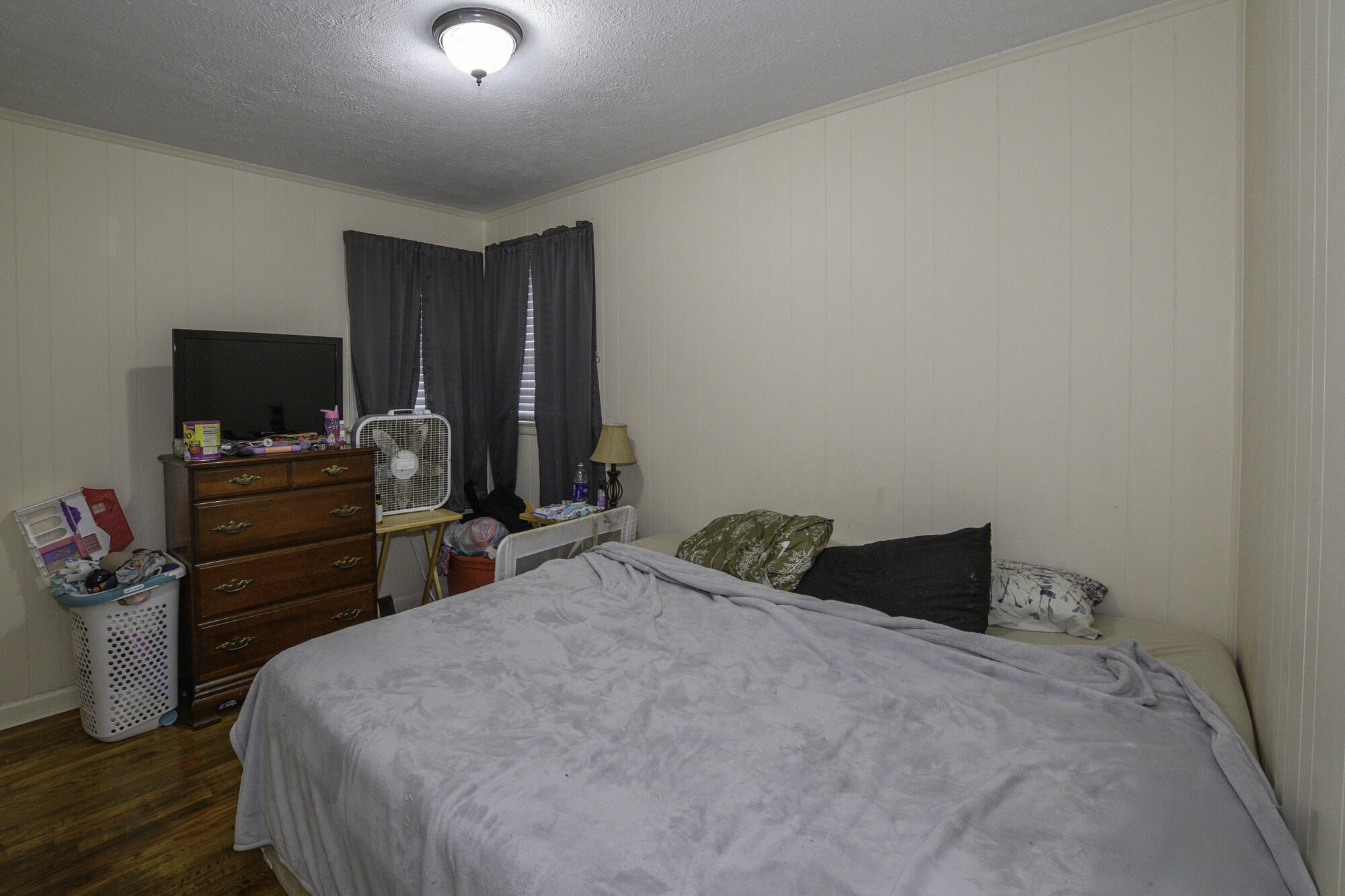 1952 Spruce Ave