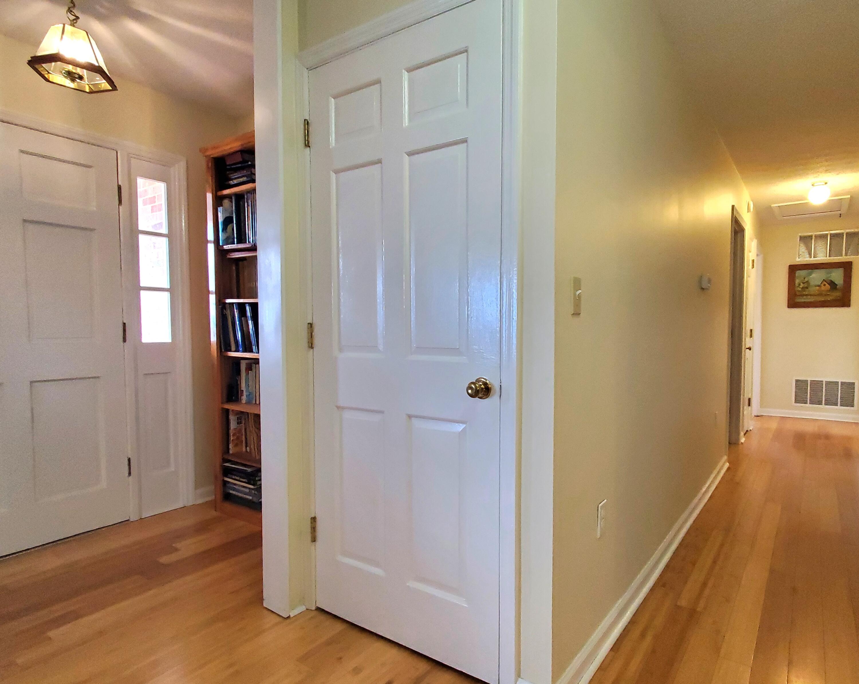 251 Mt Vista Dr
