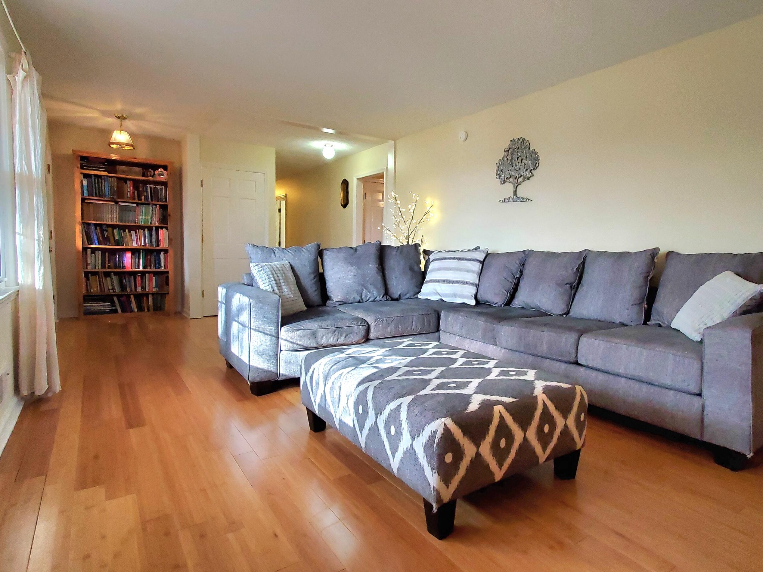 251 Mt Vista Dr