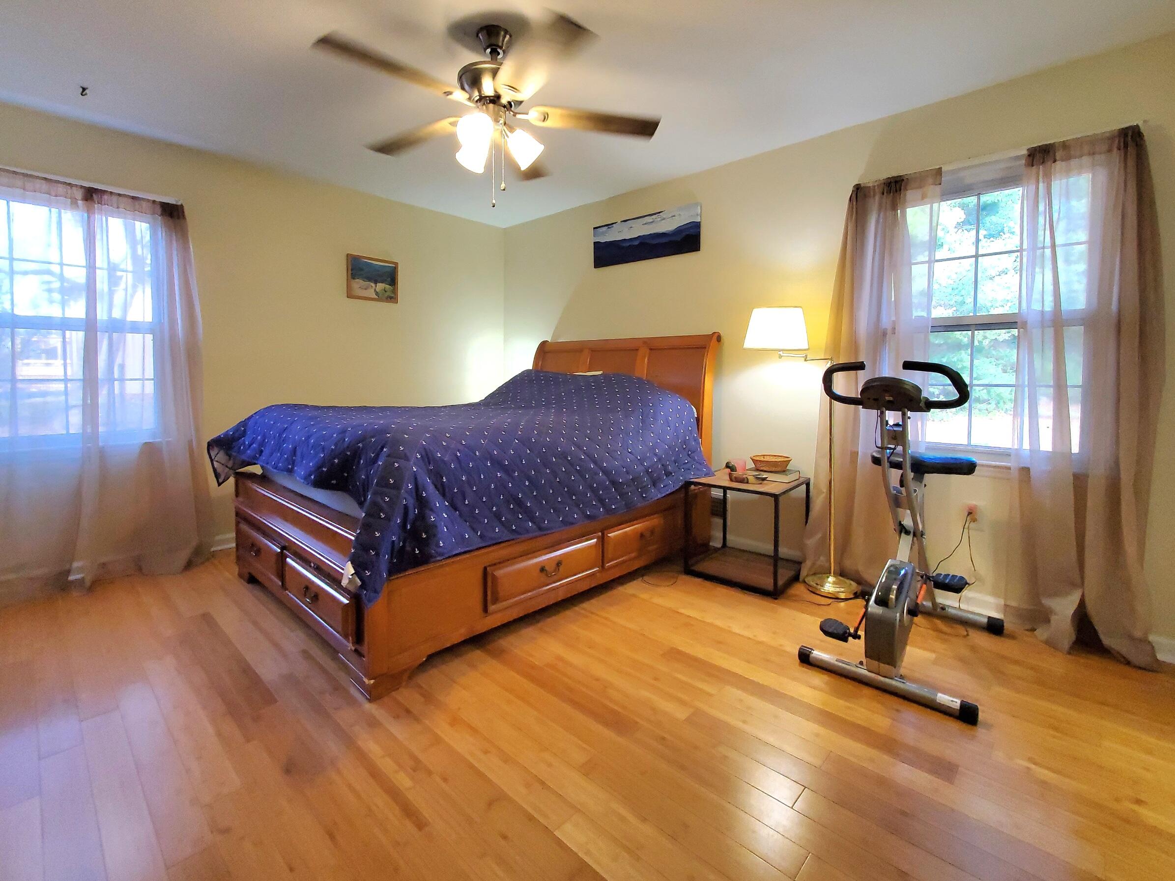 251 Mt Vista Dr