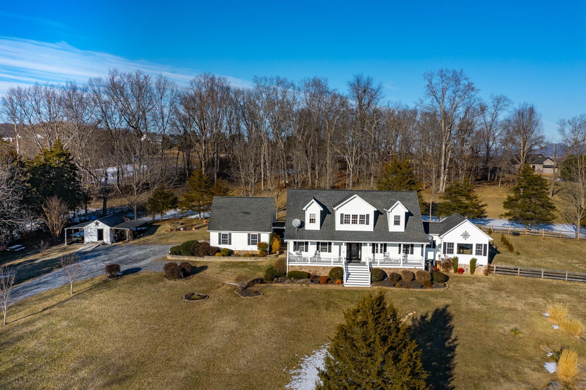 65 Blackberry Ln
