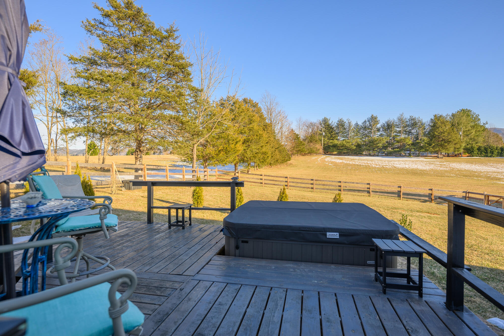 65 Blackberry Ln
