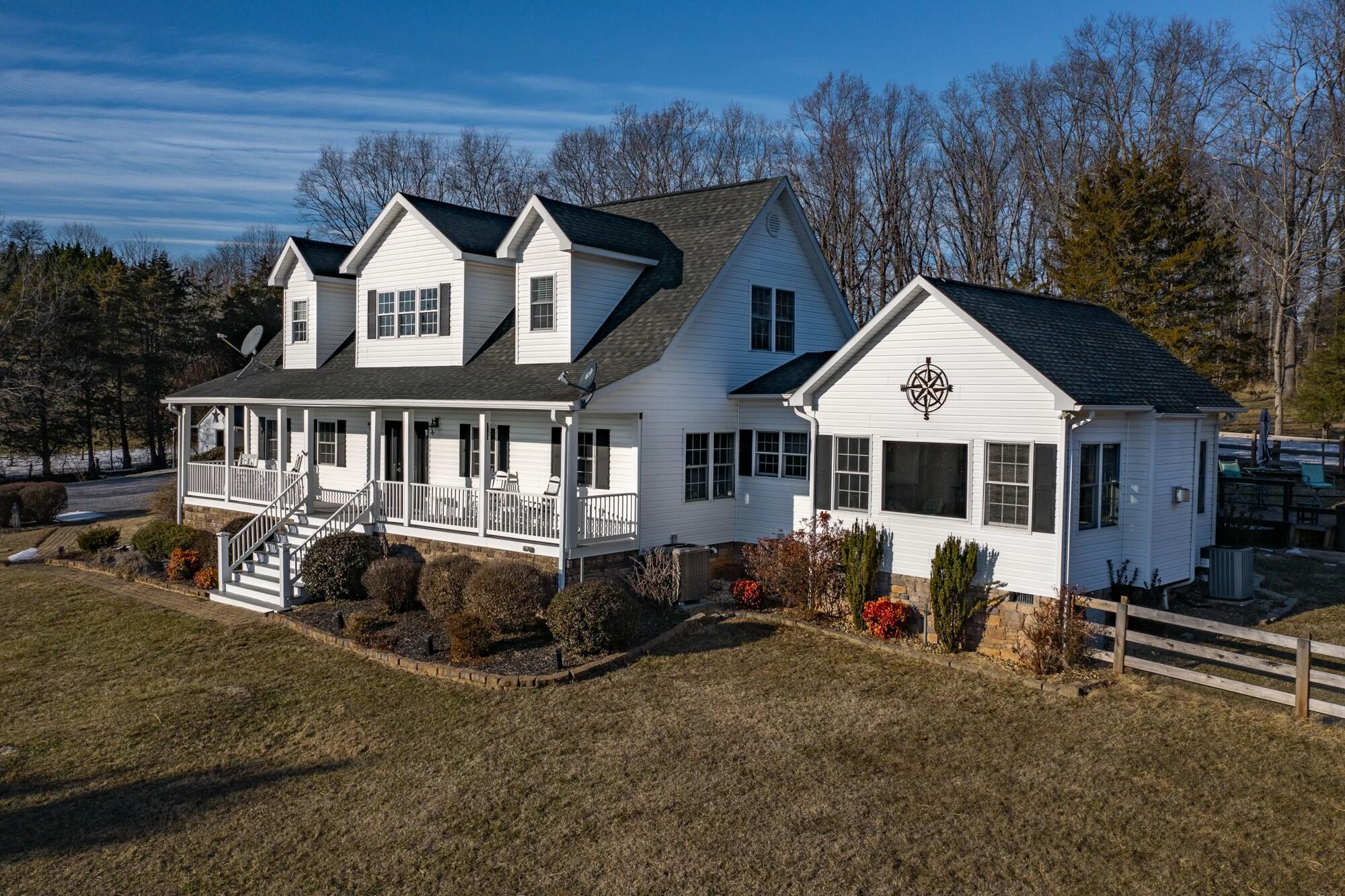 65 Blackberry Ln