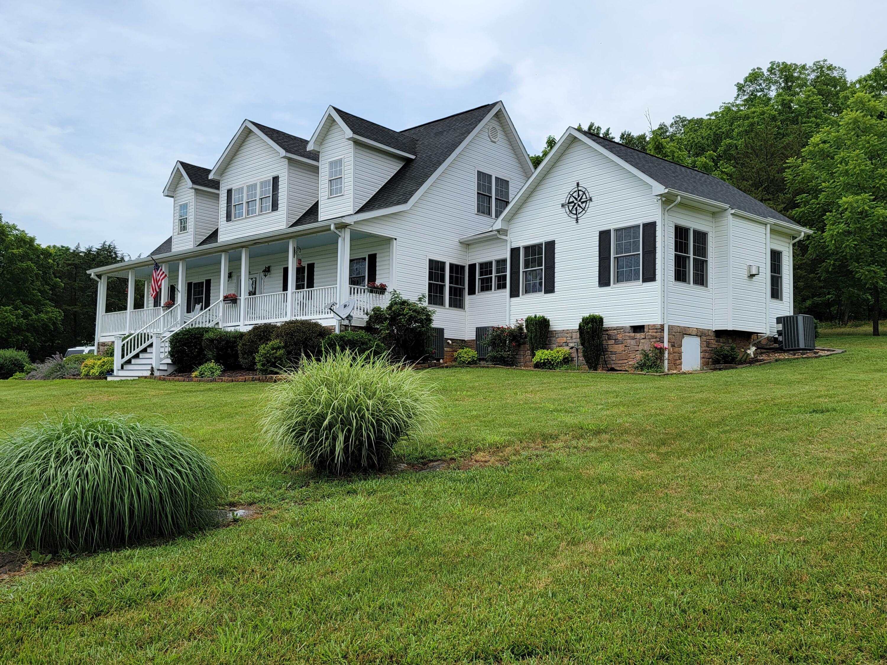 65 Blackberry Ln