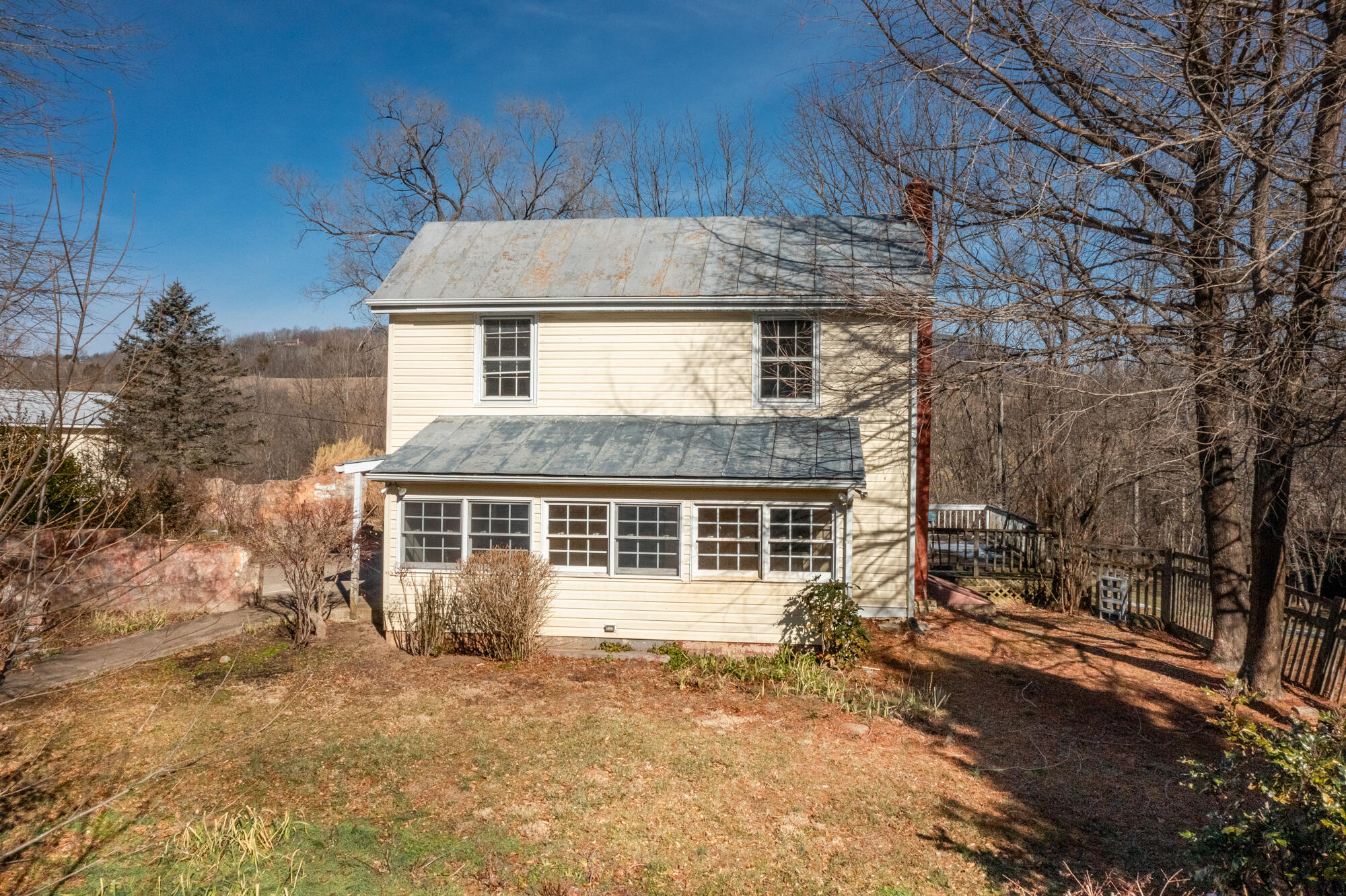 4 Coleman Ln