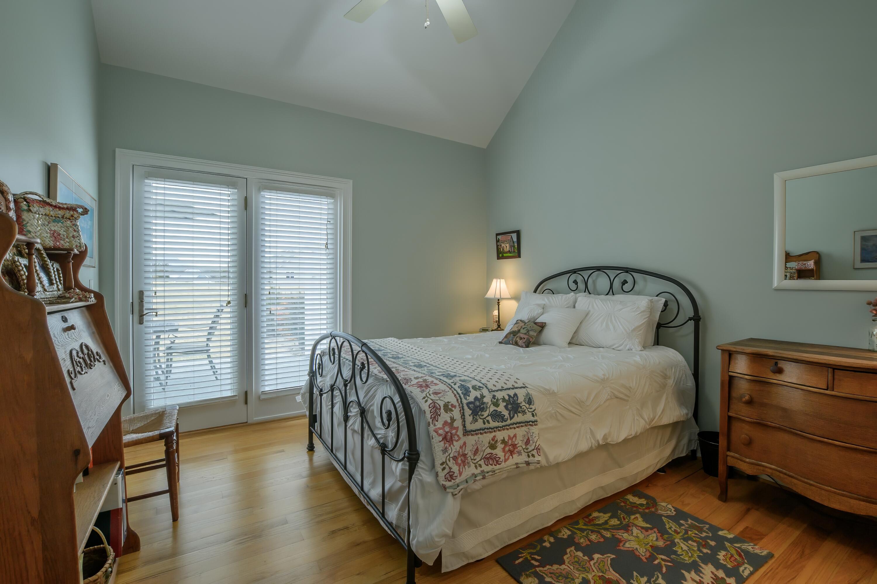 25 Florence Sarah Ln