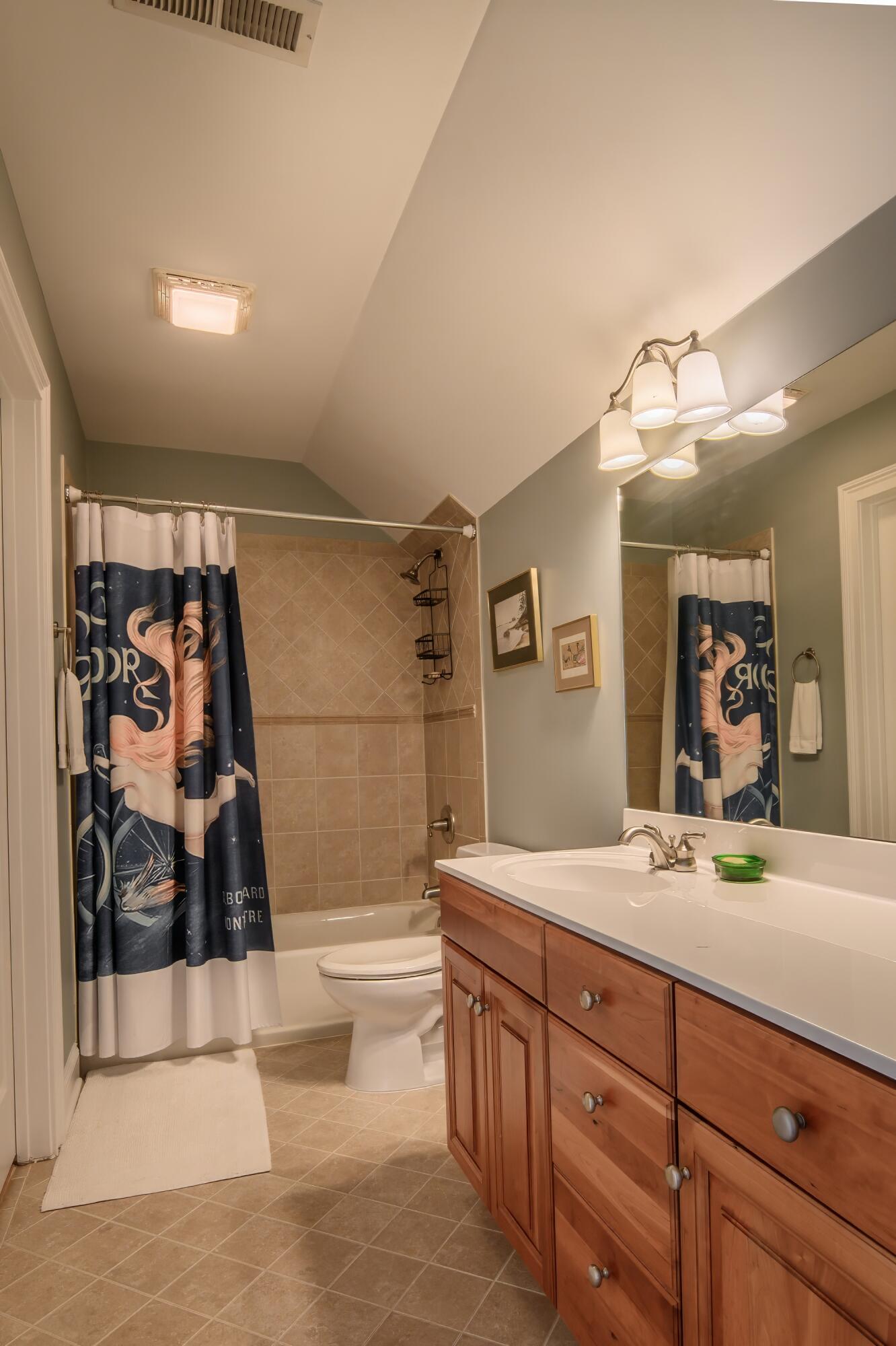 25 Florence Sarah Ln