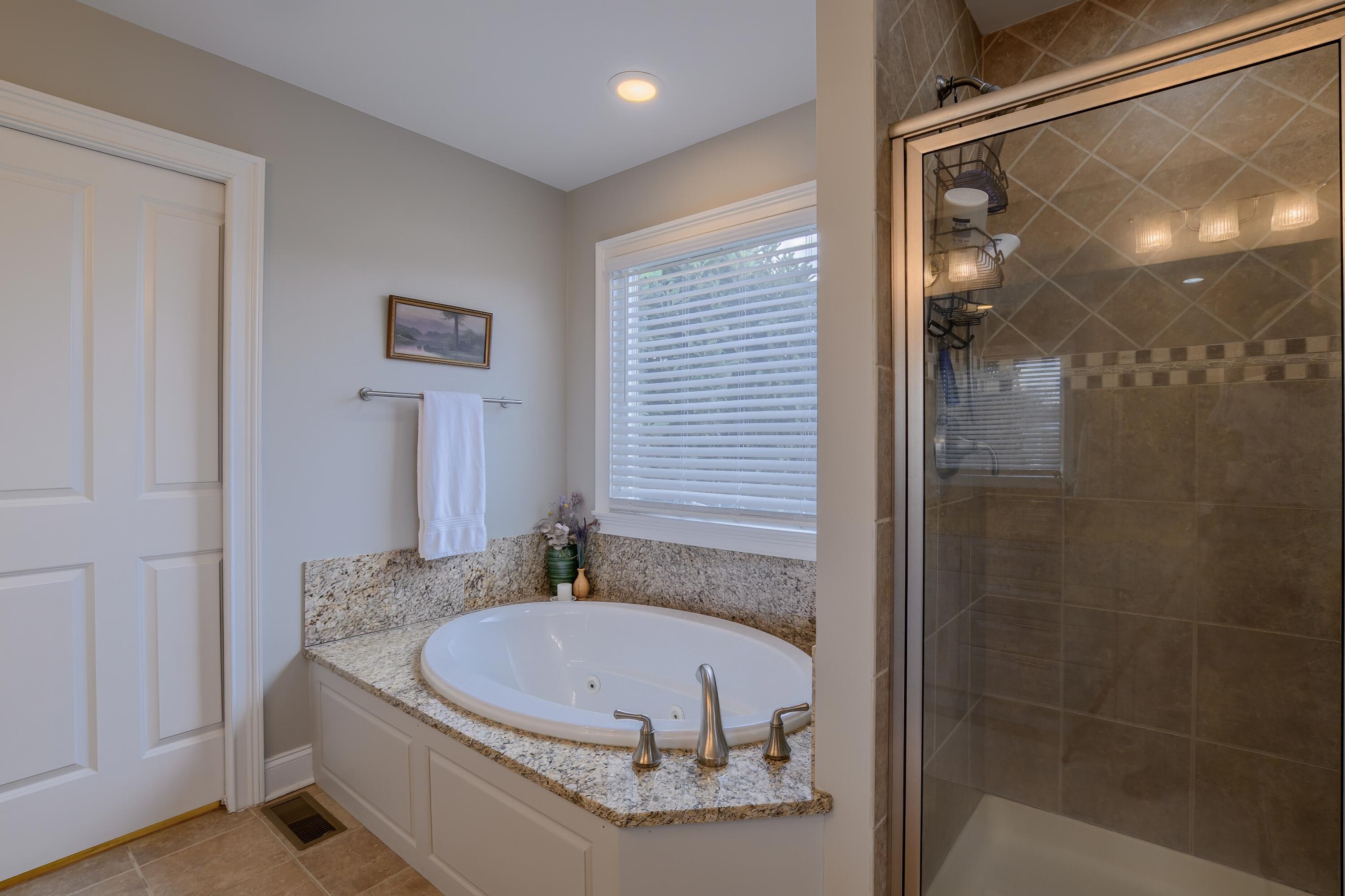 25 Florence Sarah Ln