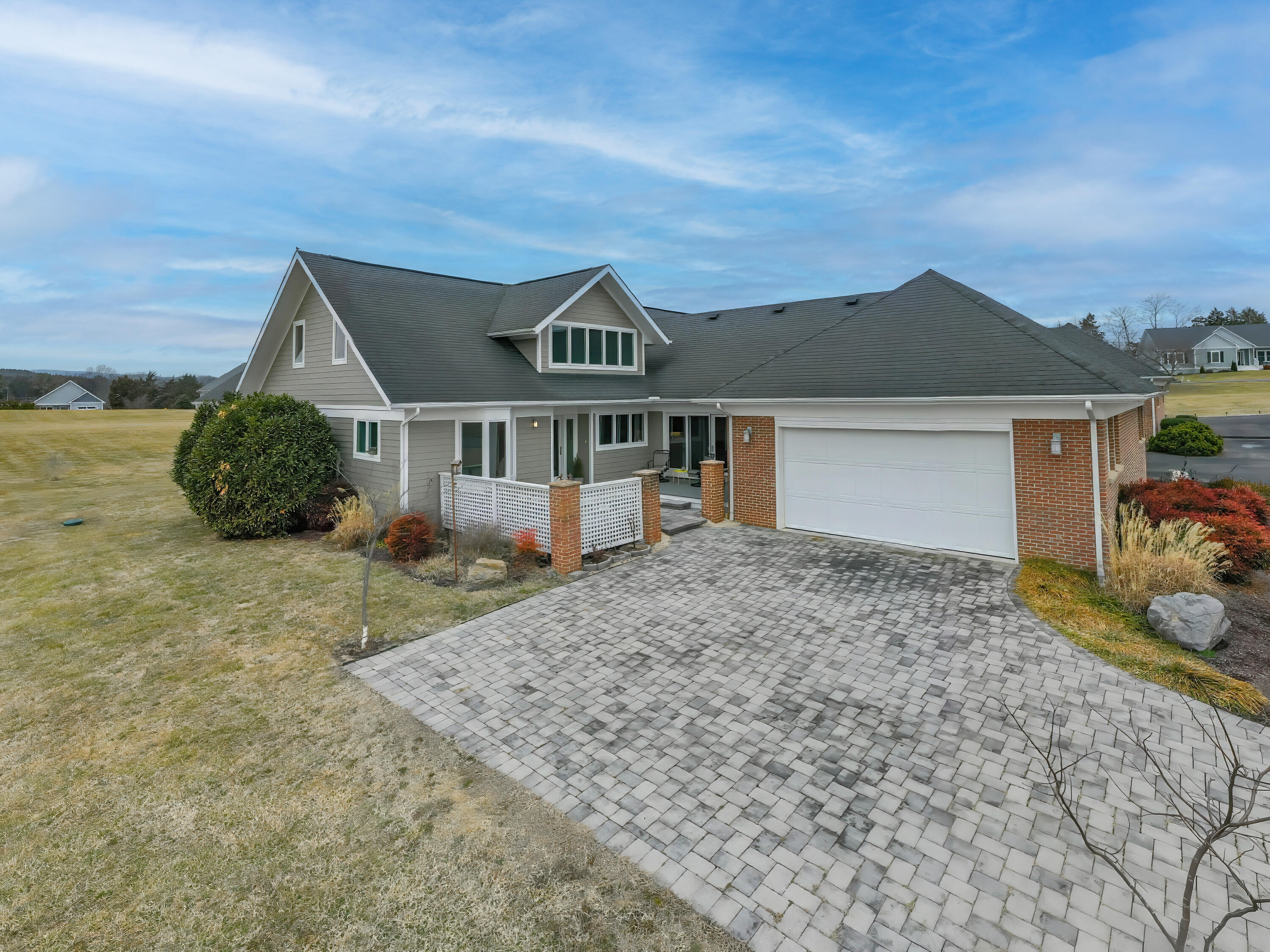 25 Florence Sarah Ln