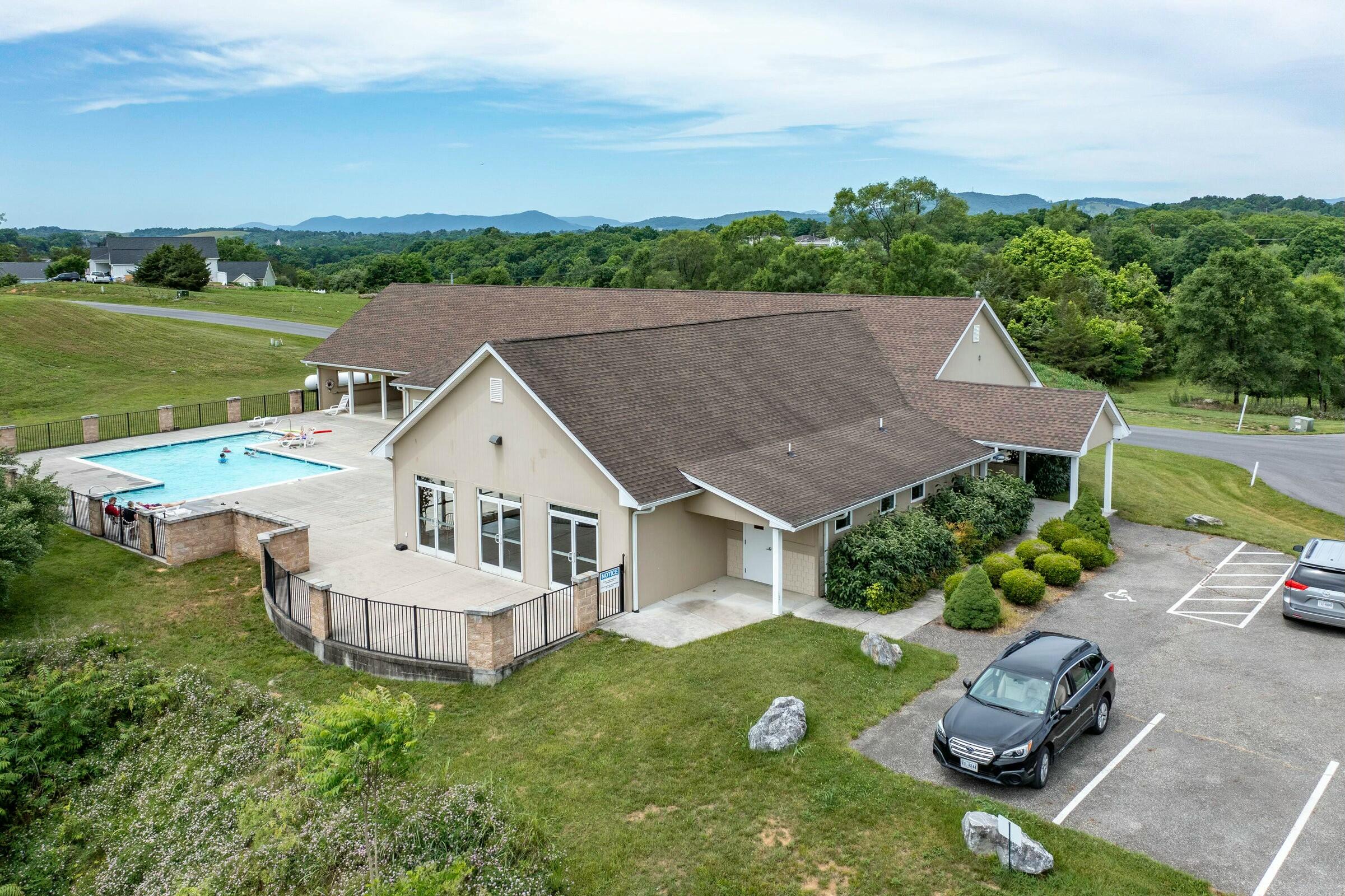 25 Florence Sarah Ln