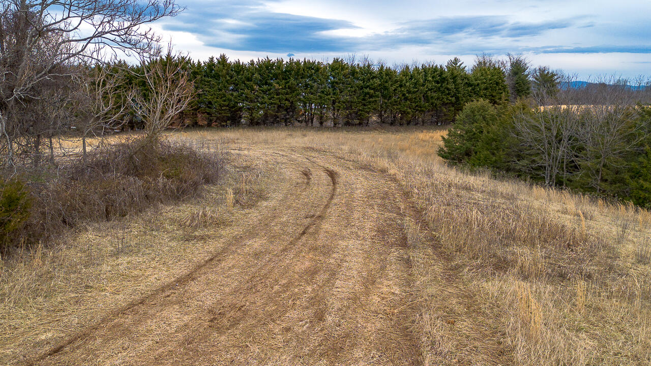 Lot 8 Buckland Dr