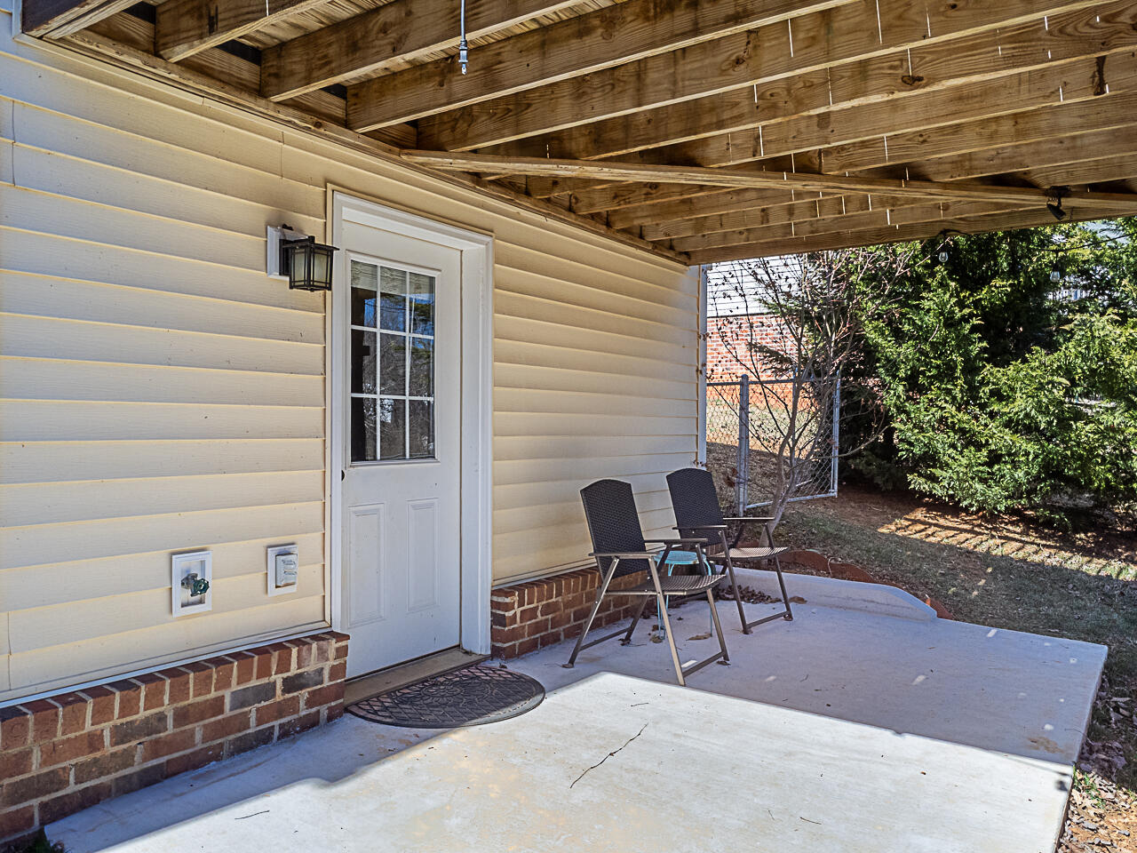 123 Bennett Dr