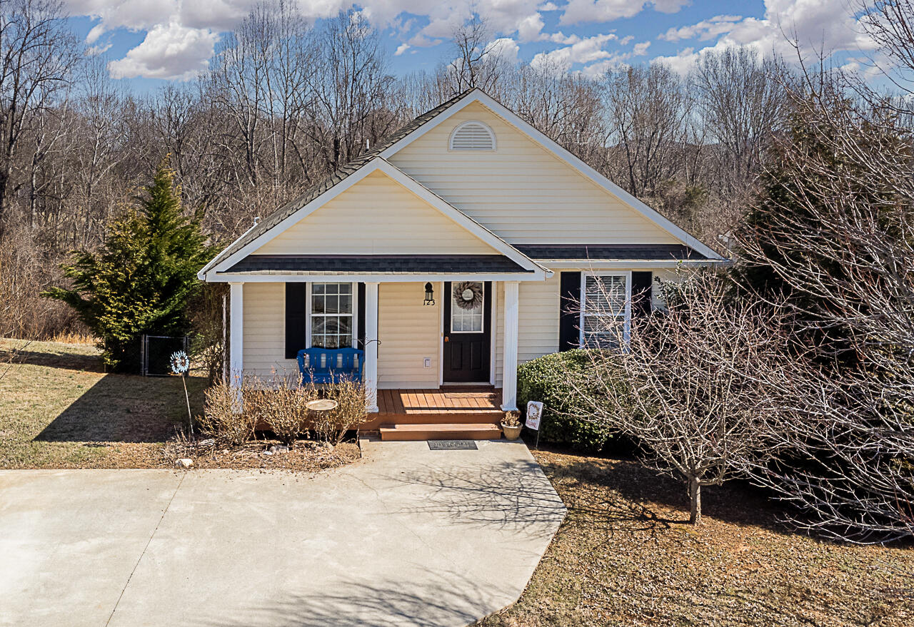 123 Bennett Dr