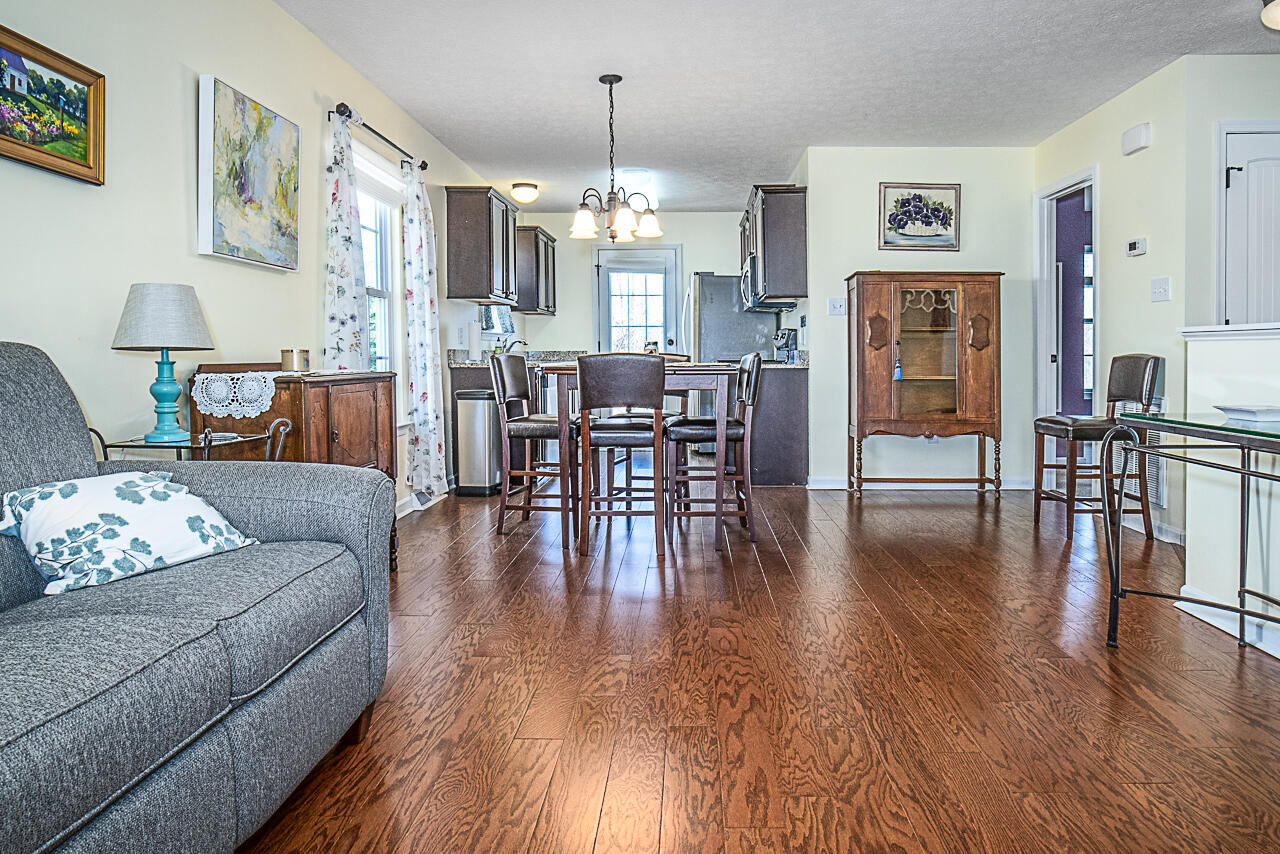 123 Bennett Dr