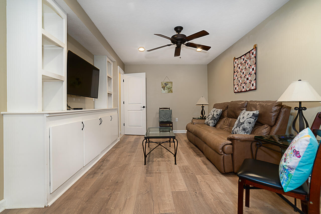 123 Bennett Dr