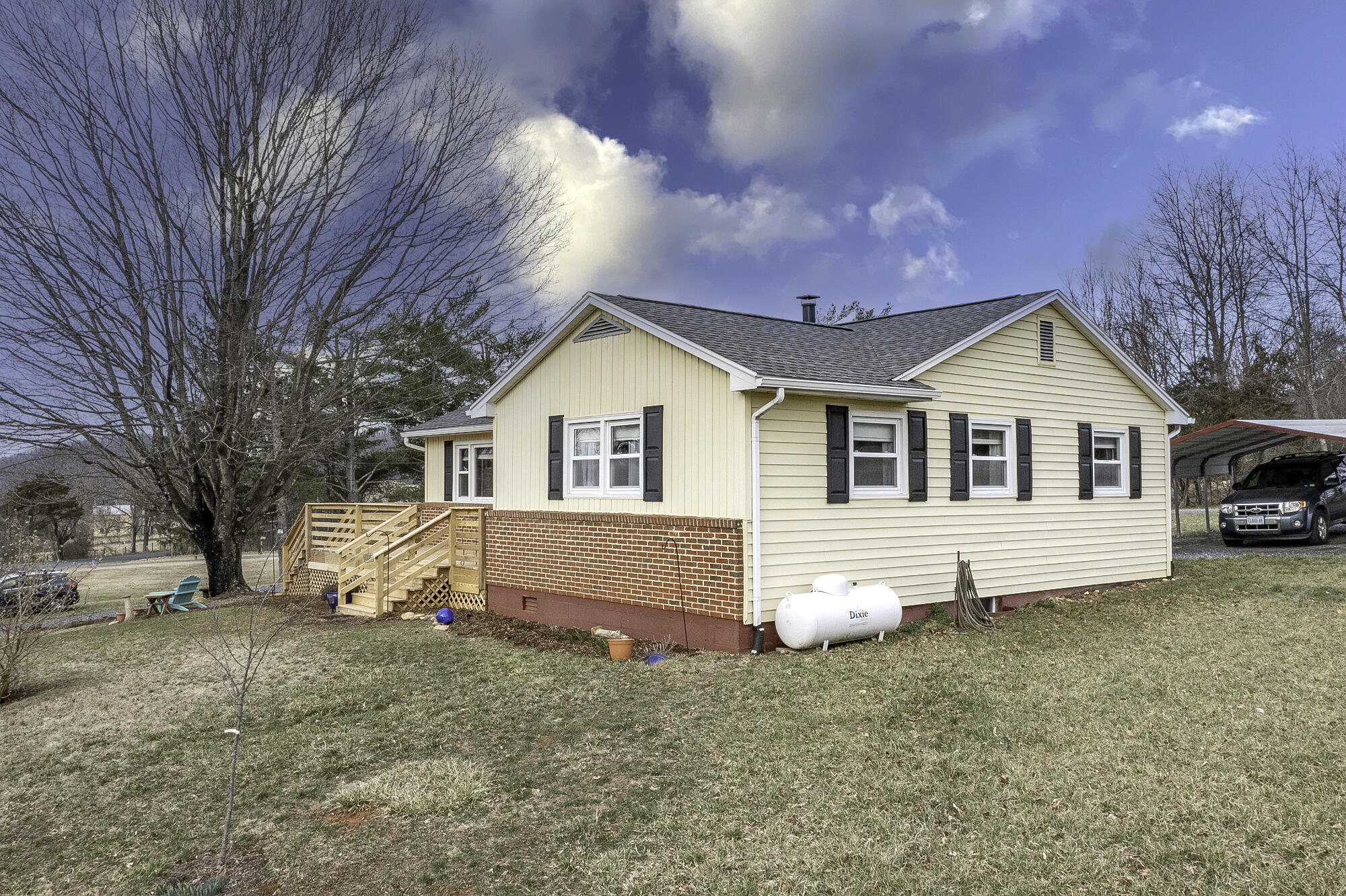 1777 Borden Grant Trl