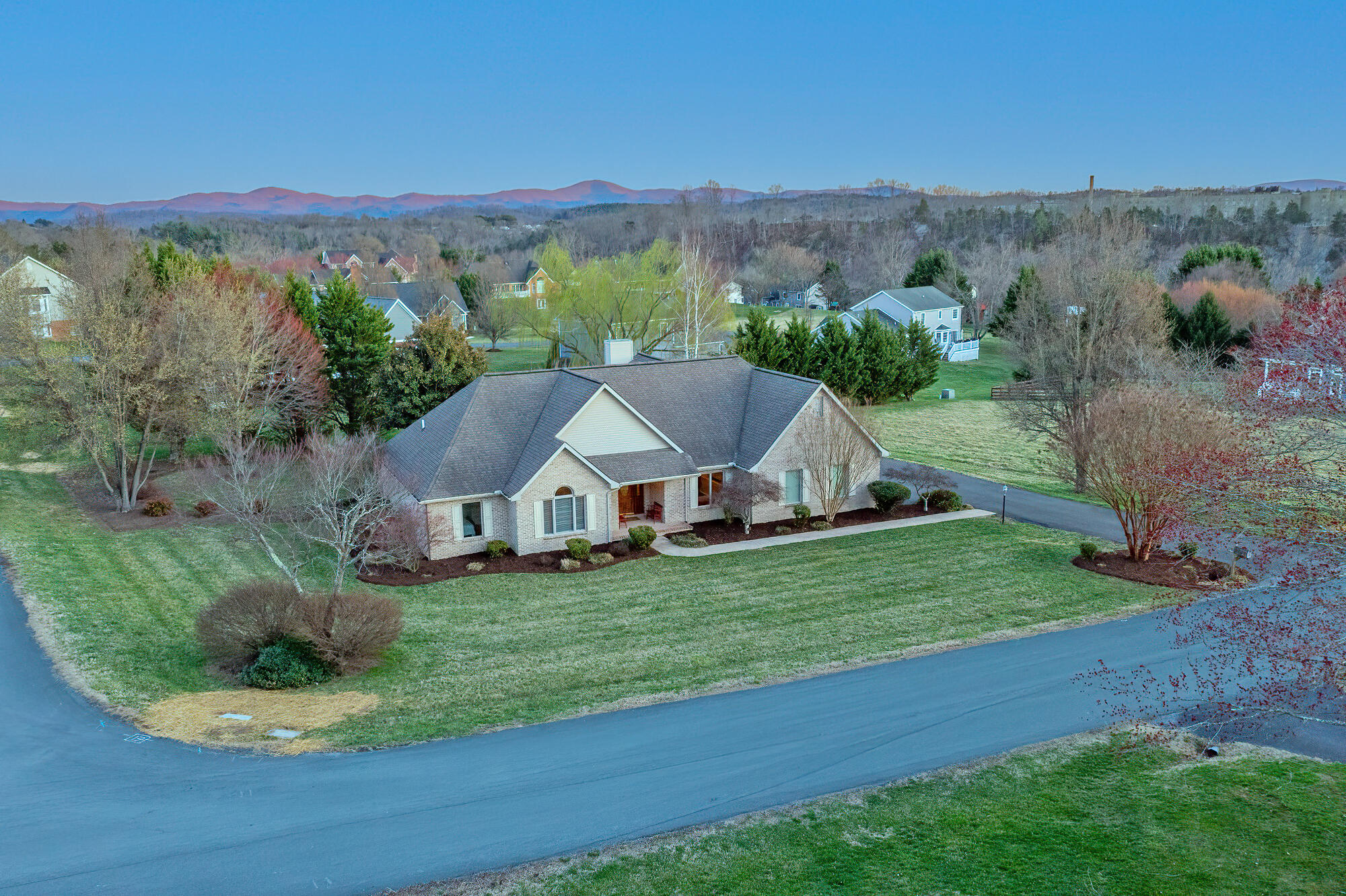24 High Meadow Dr