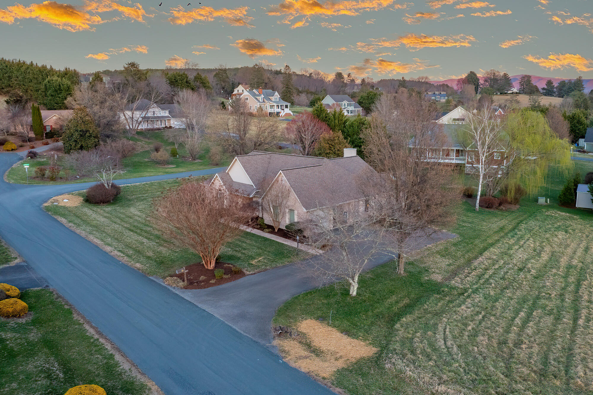 24 High Meadow Dr