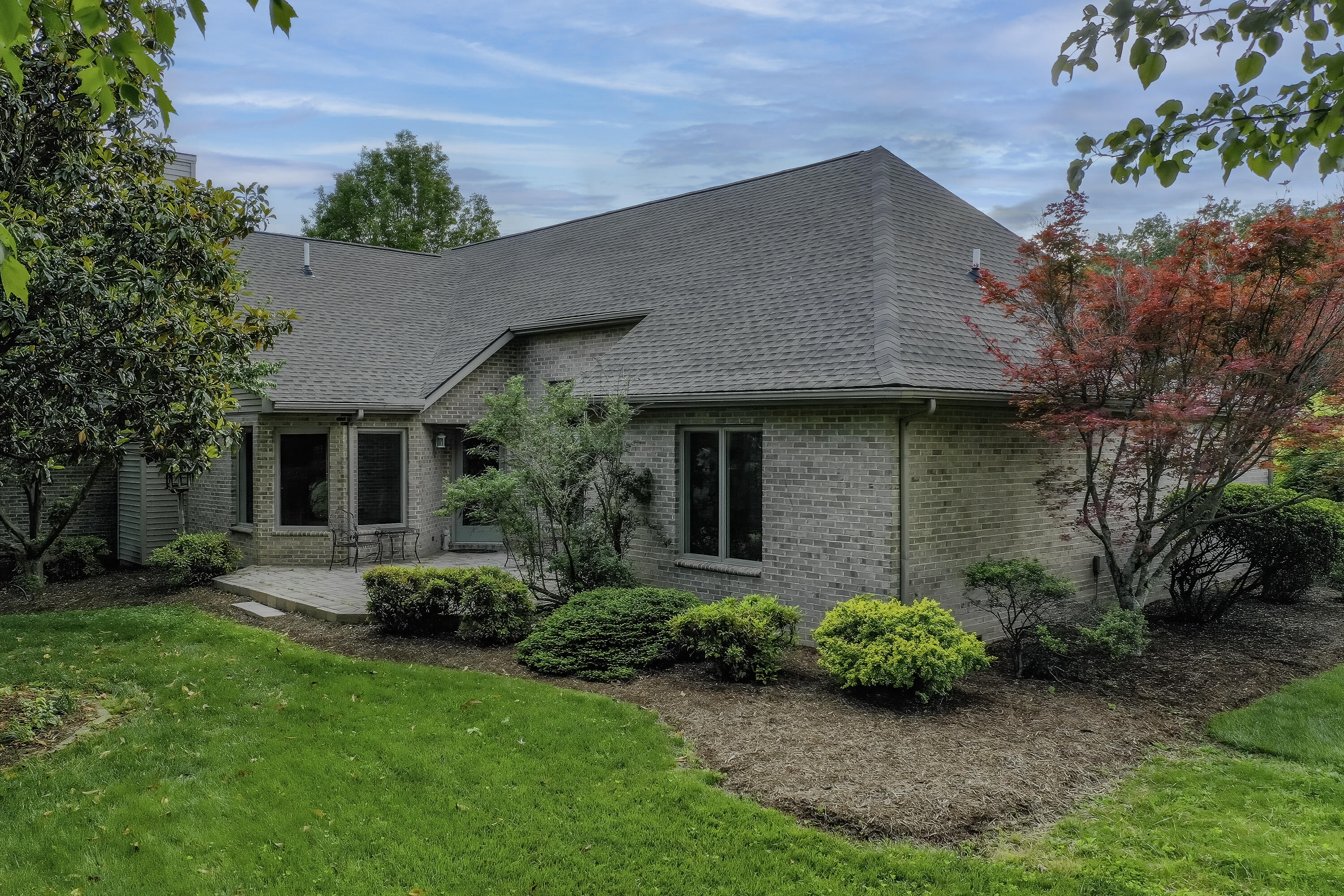 24 High Meadow Dr