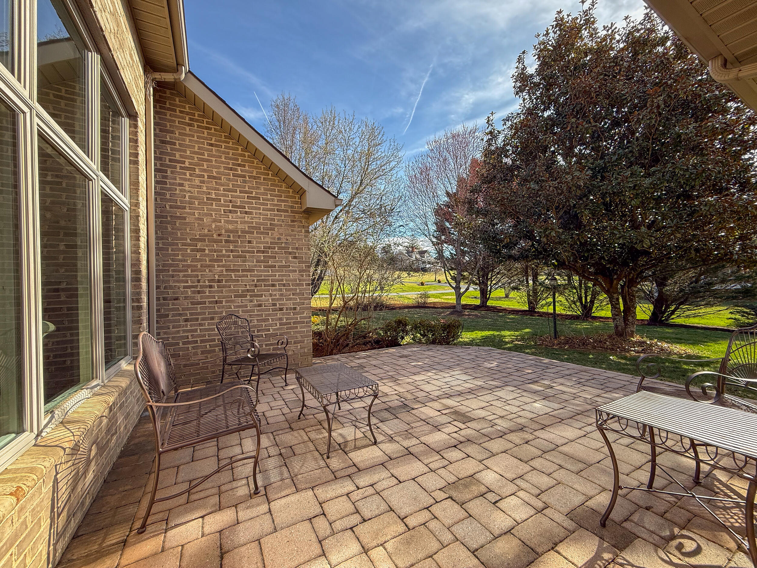 24 High Meadow Dr