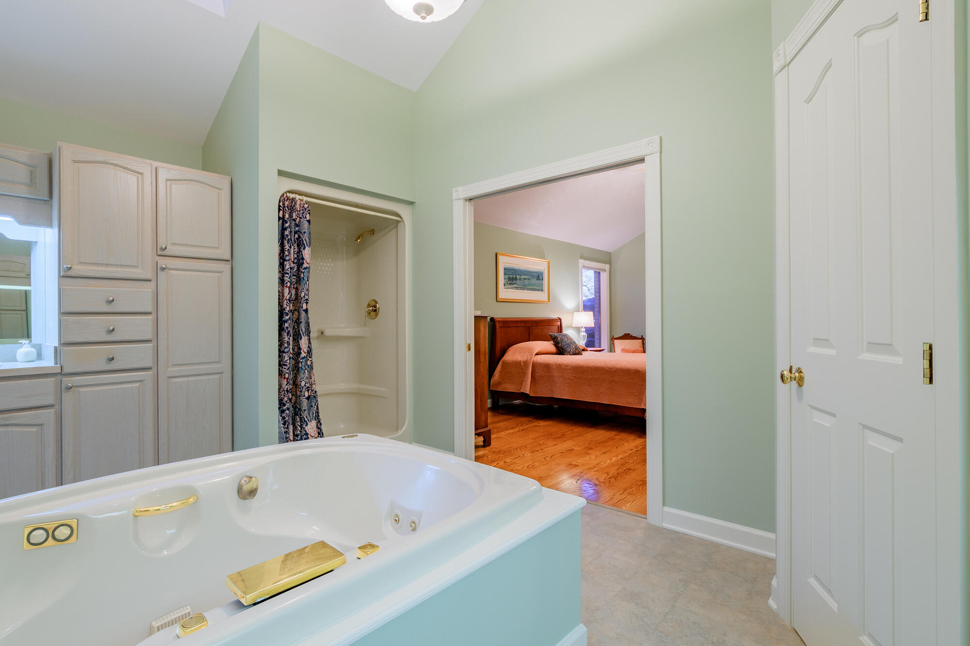 24 High Meadow Dr