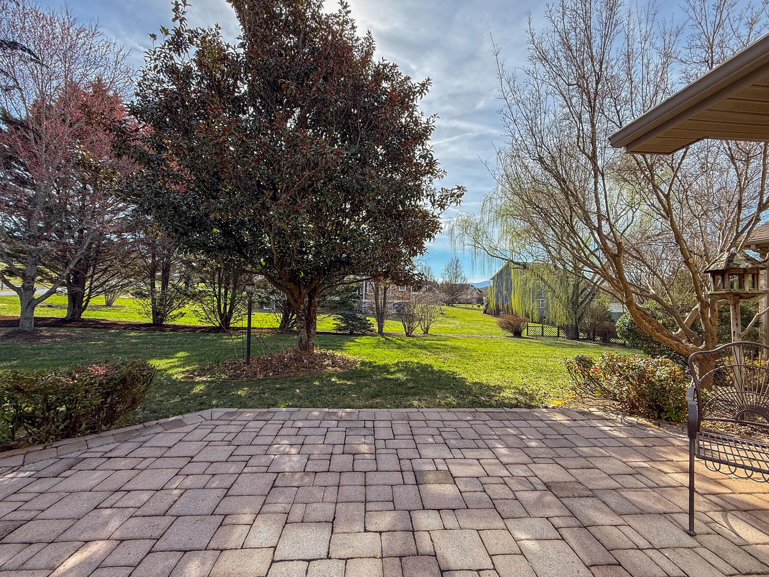 24 High Meadow Dr