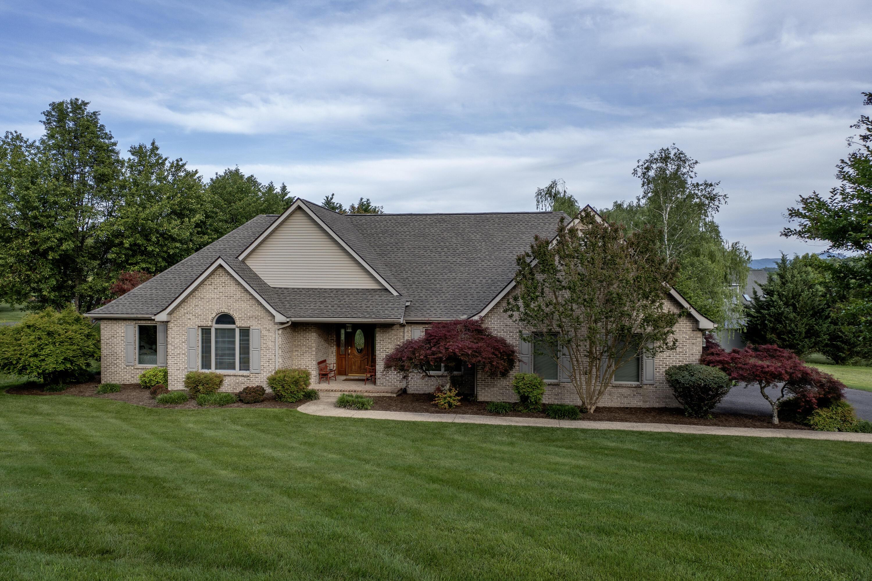 24 High Meadow Dr