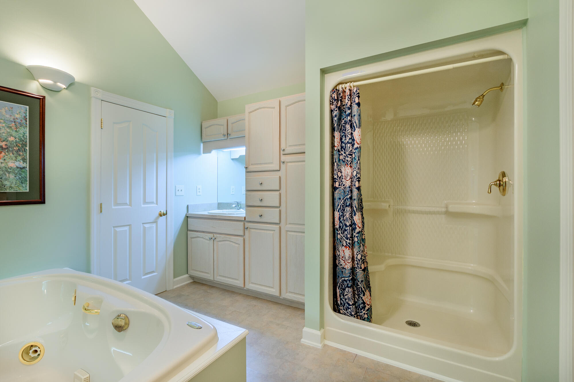 24 High Meadow Dr
