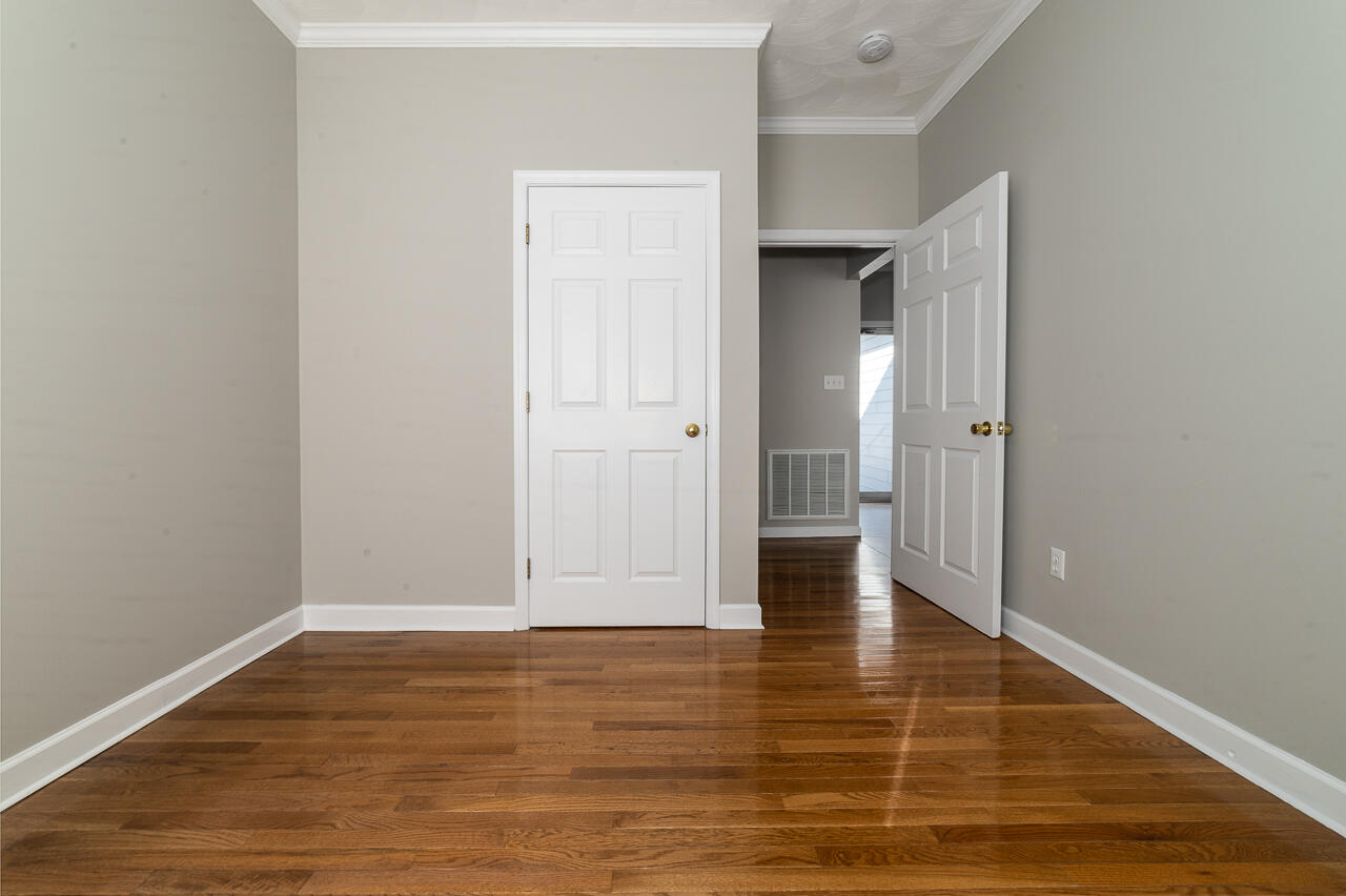 5 Gaines Ct