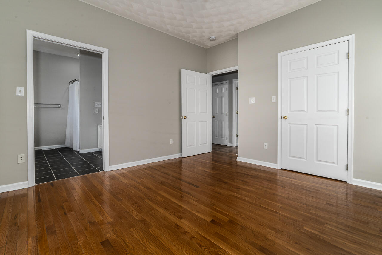 5 Gaines Ct