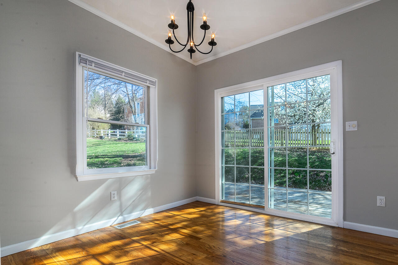 5 Gaines Ct