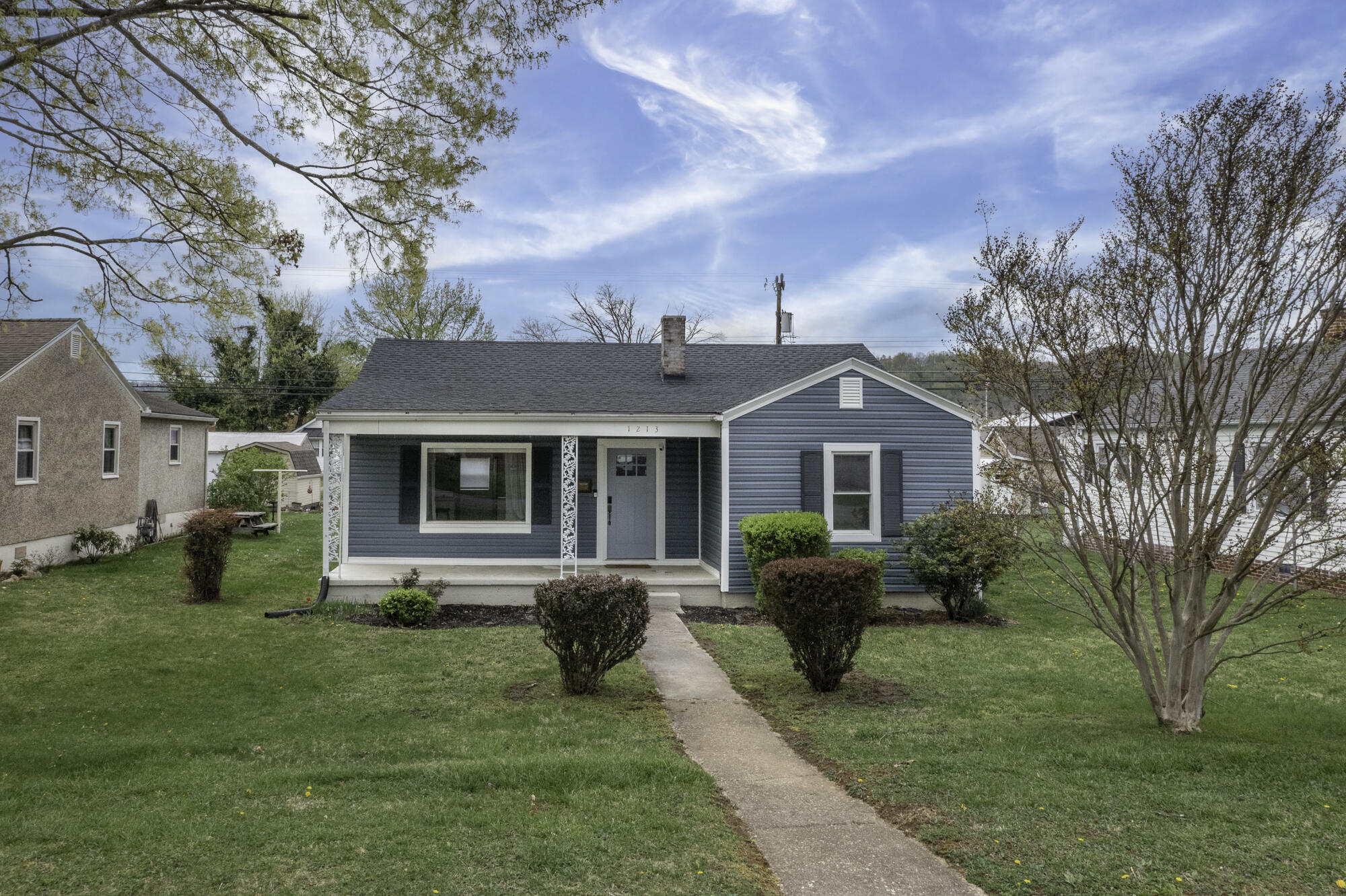 1213 Woodland Ave