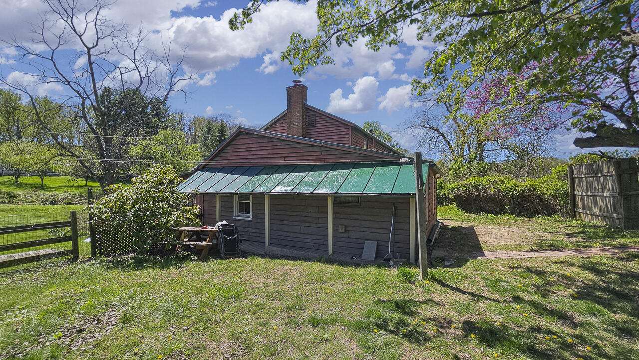 775 Newport Rd