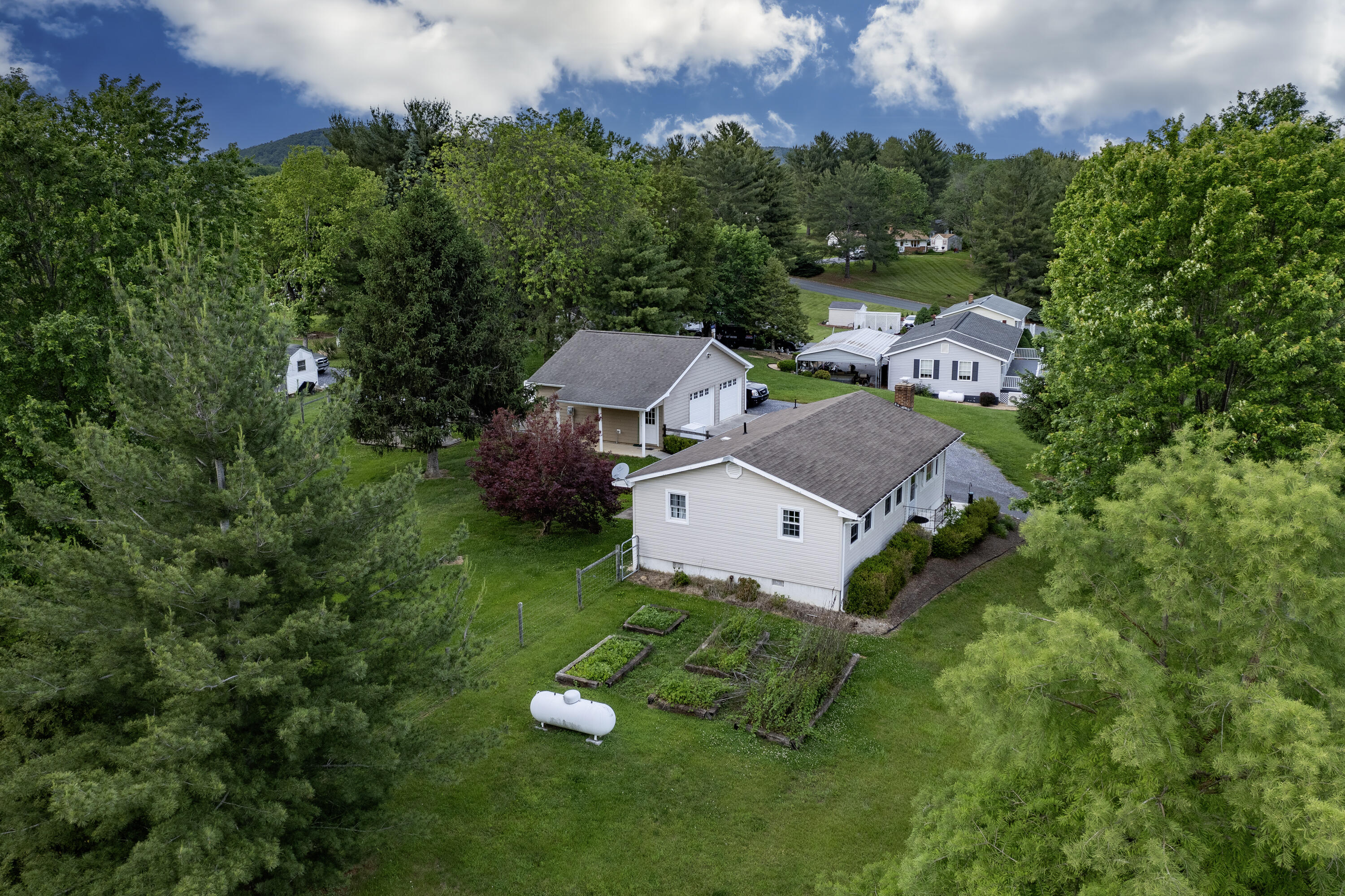 363 Valley Pike