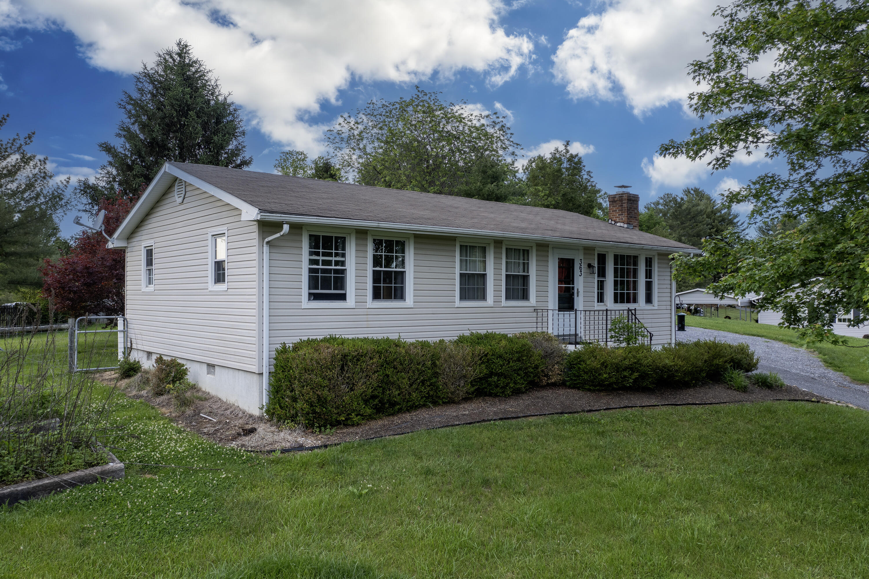 363 Valley Pike