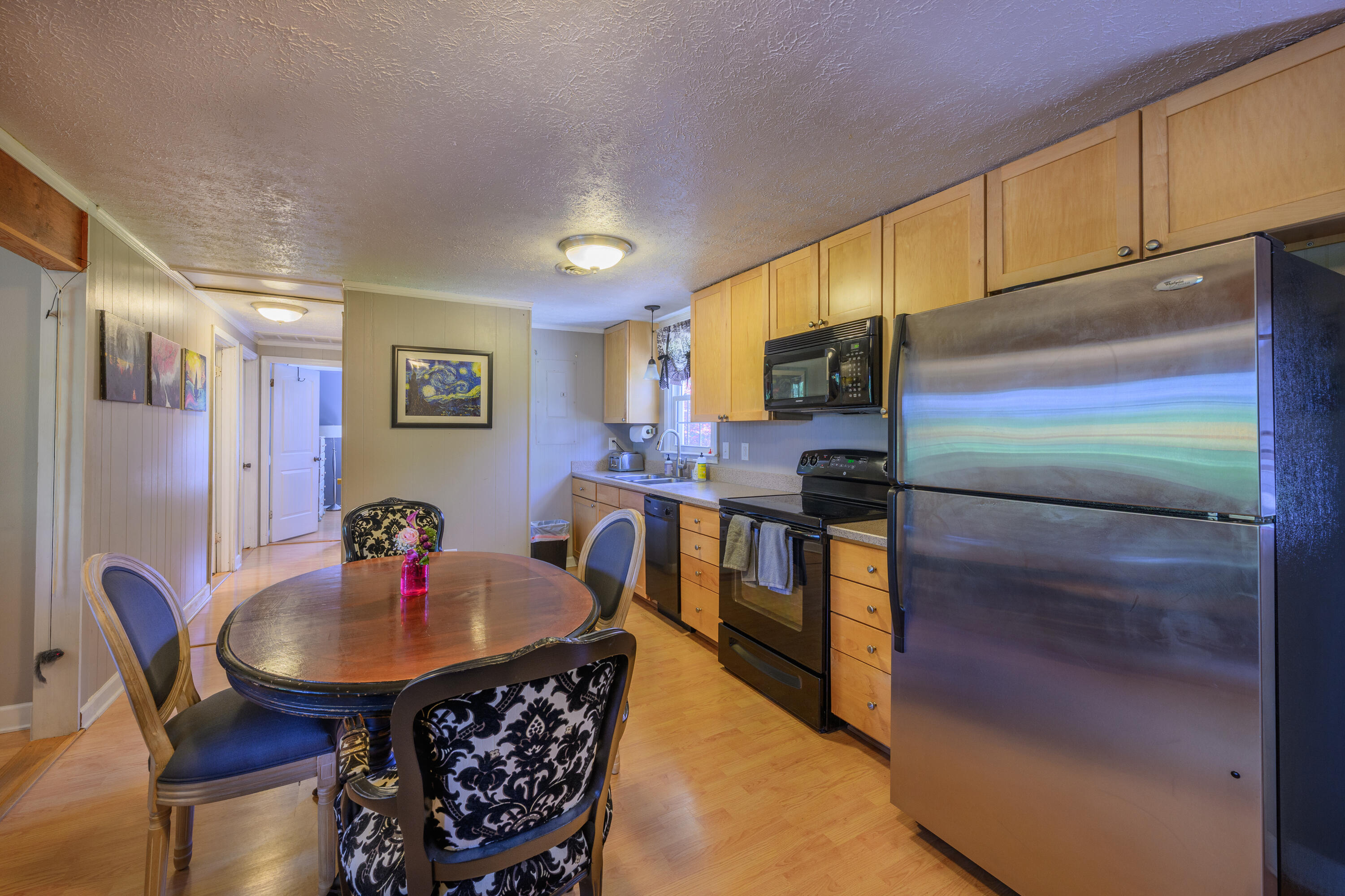 363 Valley Pike