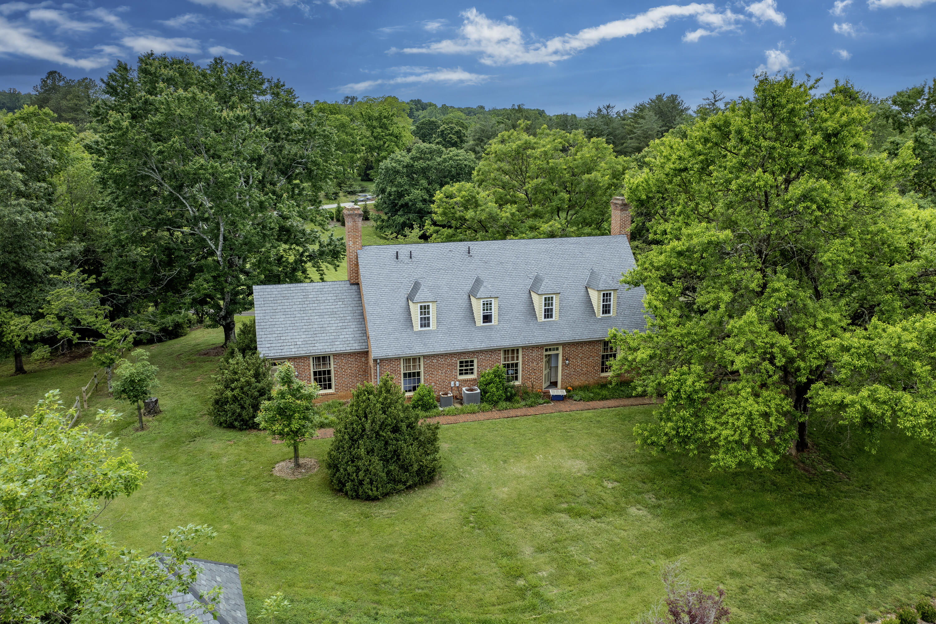 227 Forge Rd