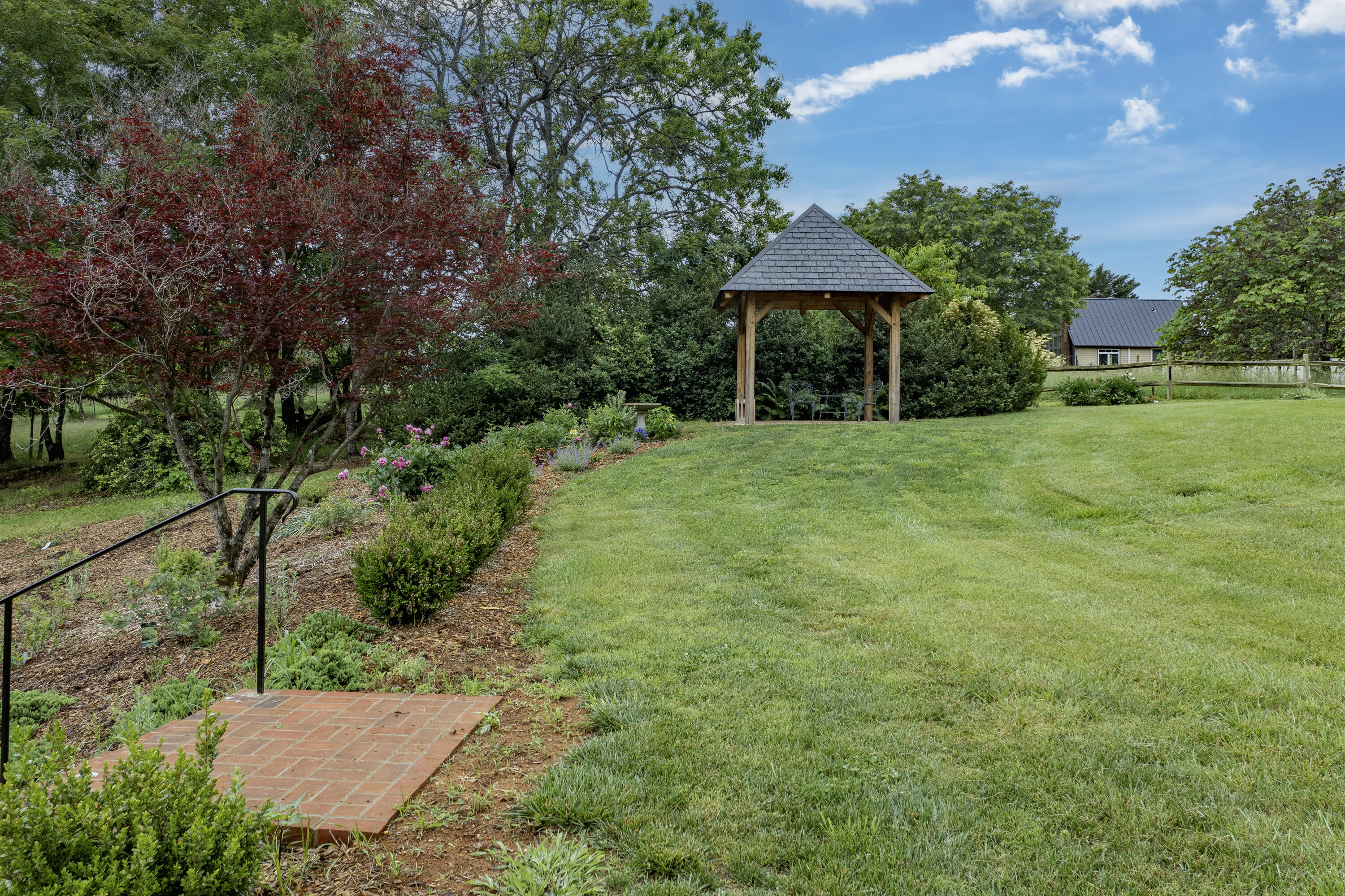 227 Forge Rd