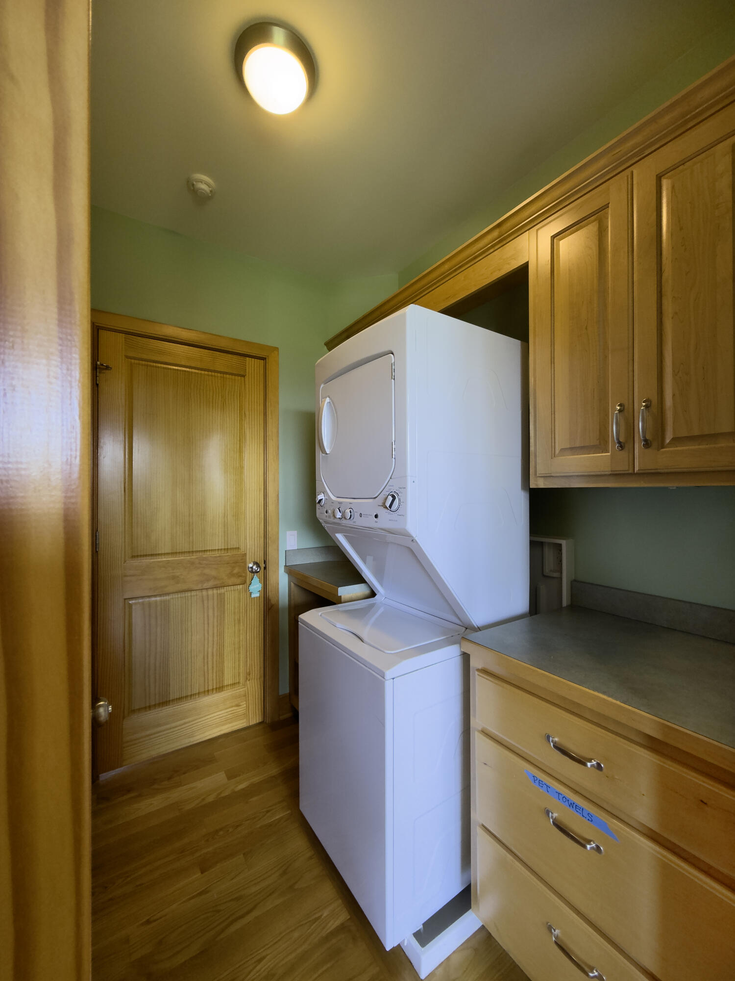 35 Meadow Heights Ln
